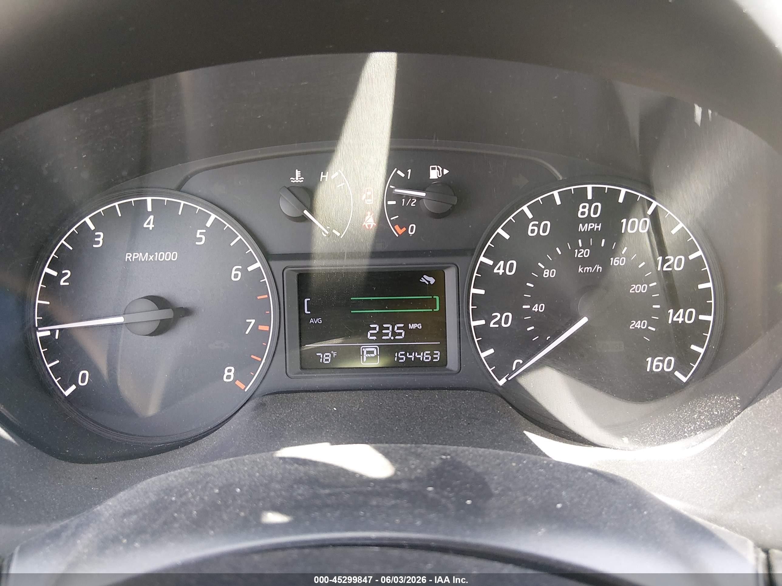 2015 Nissan Sentra S Белый vin: 3N1AB7AP3FY264169