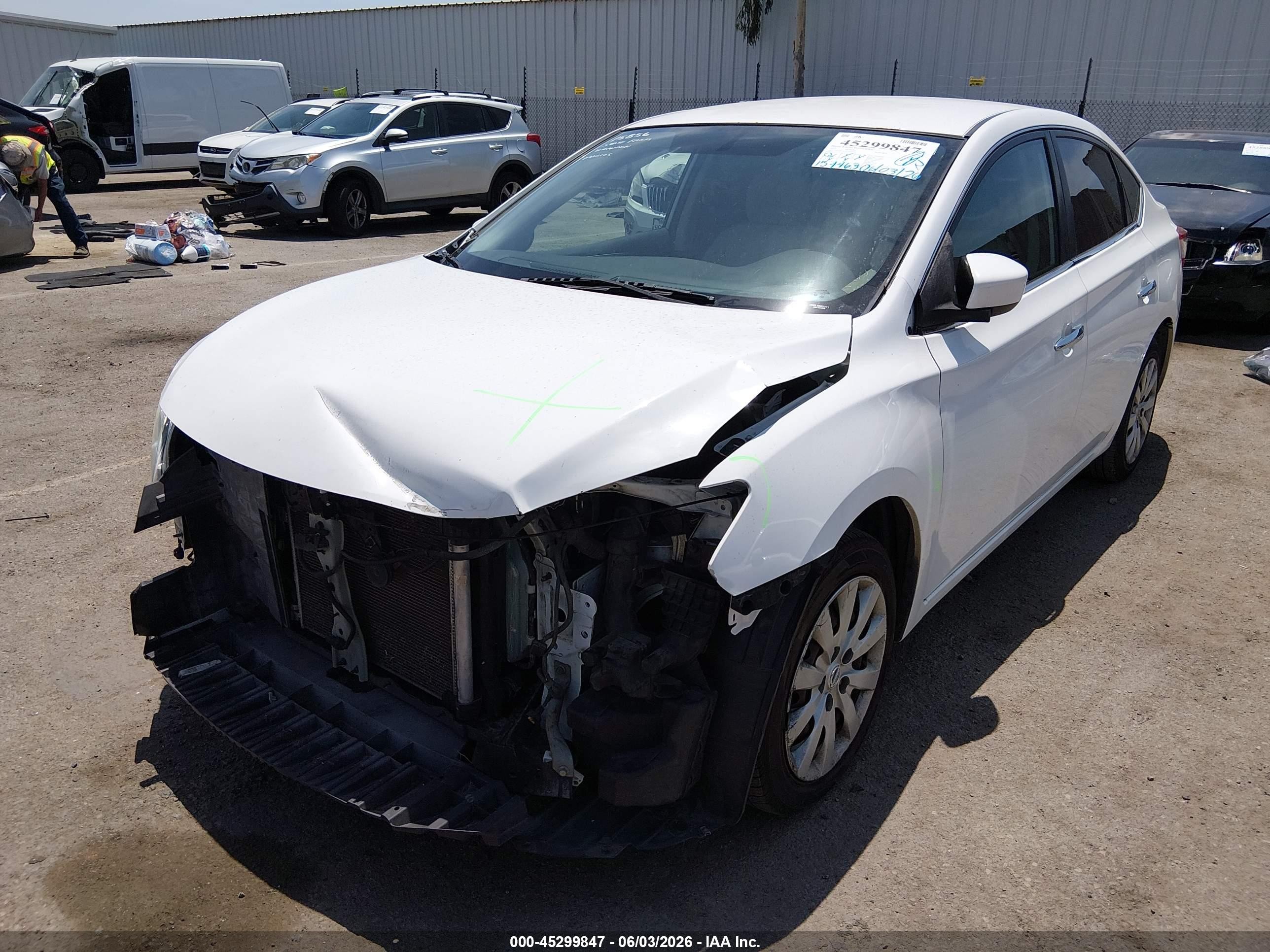 2015 Nissan Sentra S Белый vin: 3N1AB7AP3FY264169
