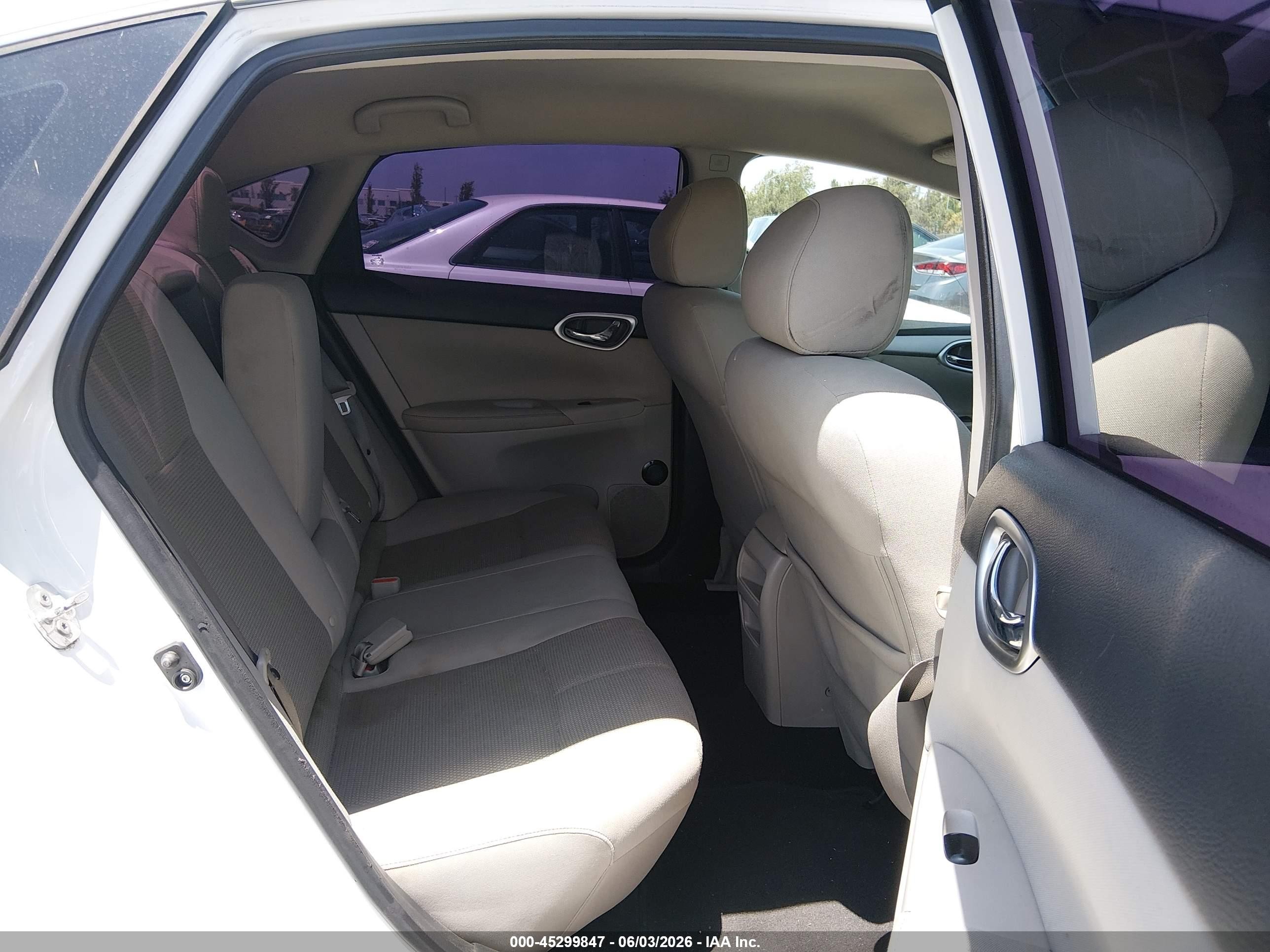 2015 Nissan Sentra S Белый vin: 3N1AB7AP3FY264169