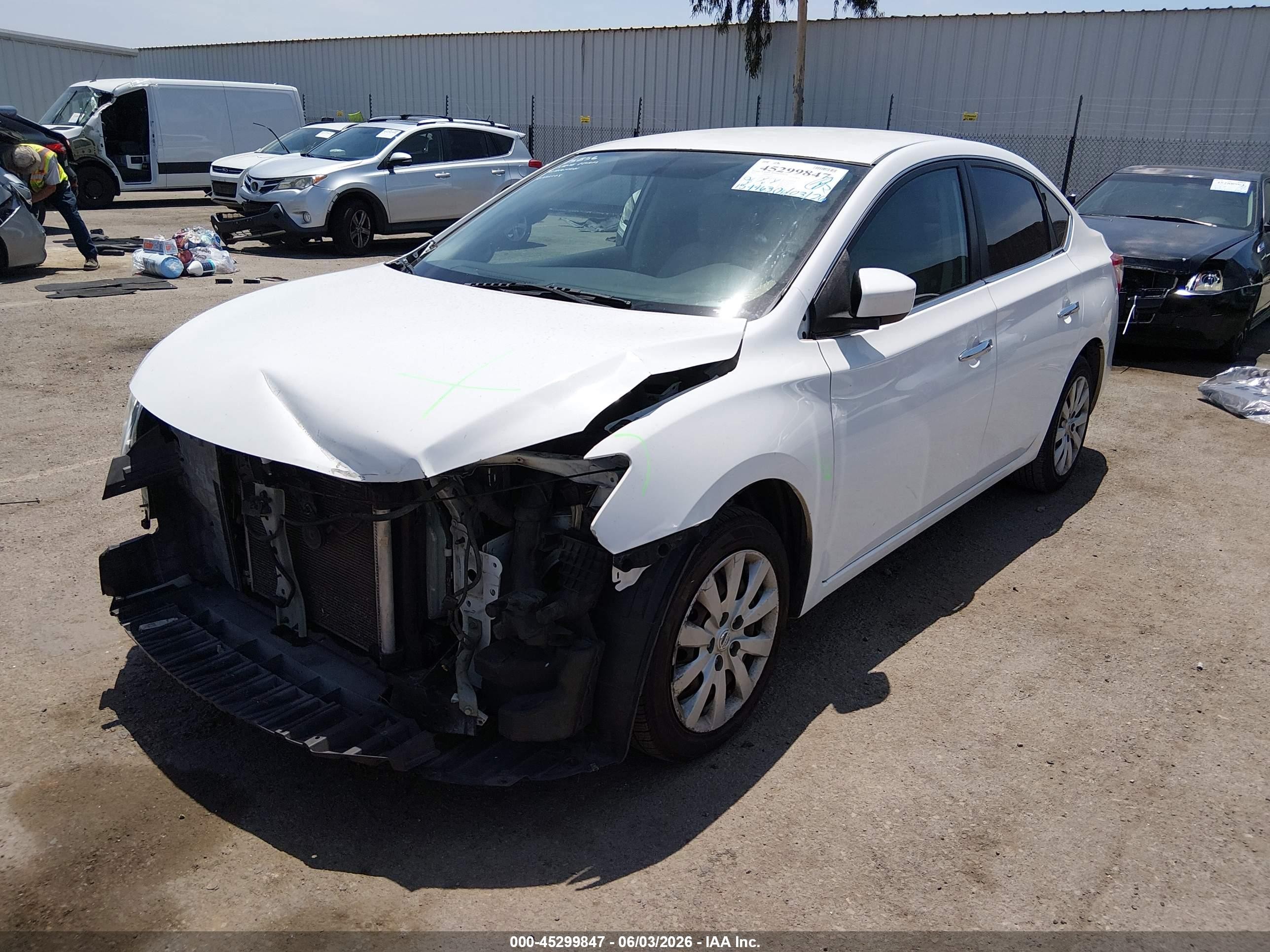 2015 Nissan Sentra S Белый vin: 3N1AB7AP3FY264169