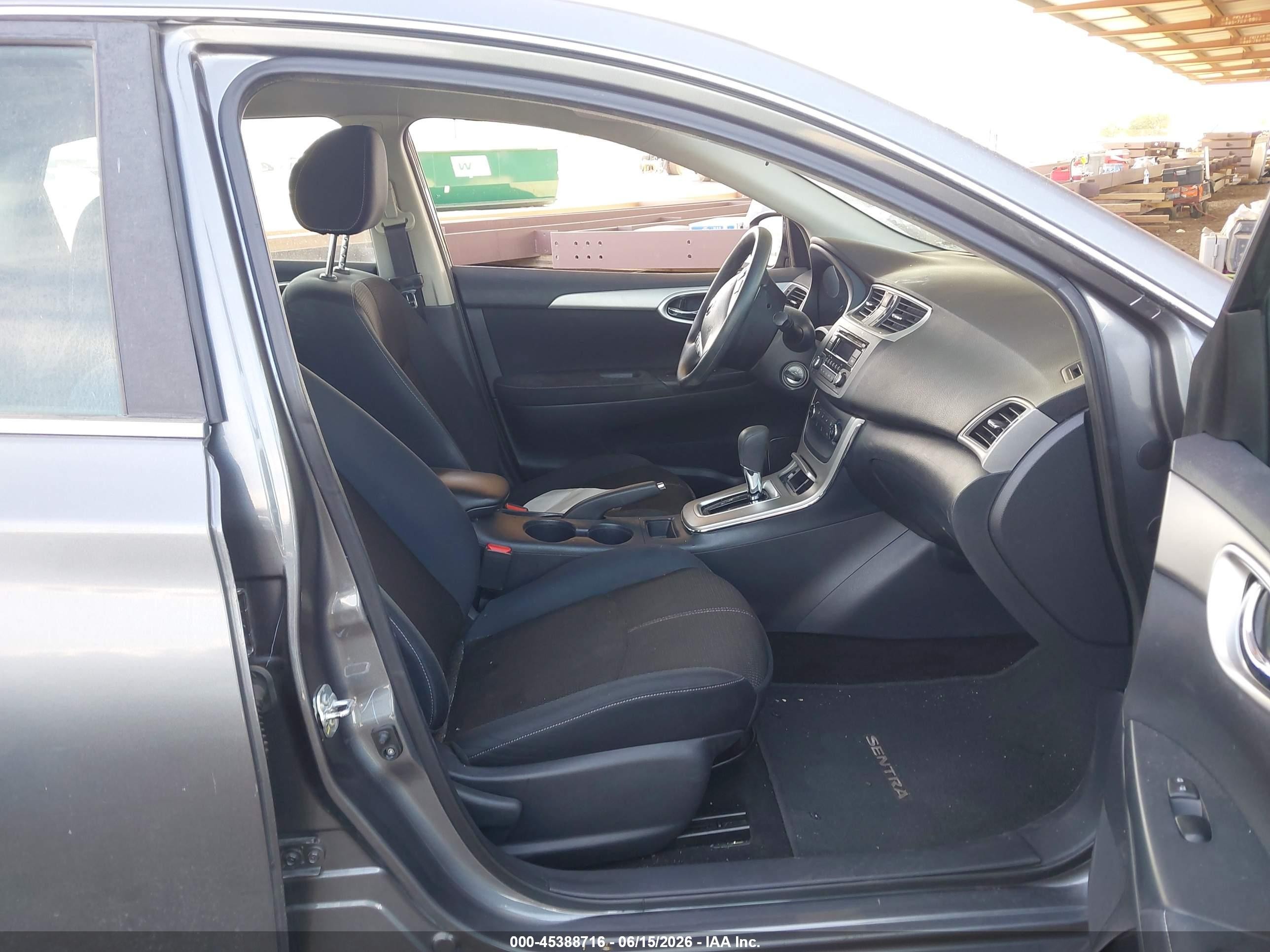 2015 Nissan Sentra S Серый vin: 3N1AB7AP3FY291193