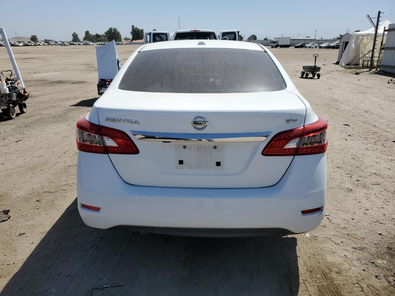 2015 Nissan Sentra S White vin: 3N1AB7AP3FY293459