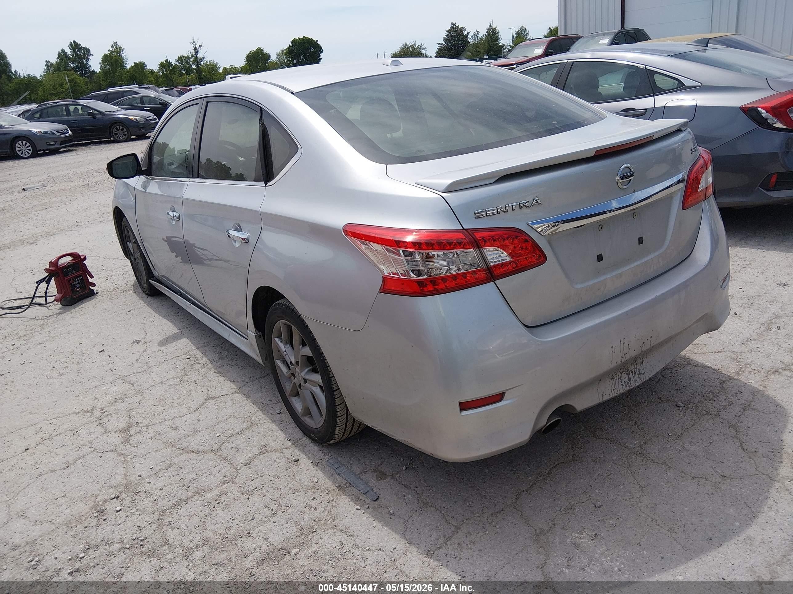 2015 Nissan Sentra Sr Silver vin: 3N1AB7AP3FY293655