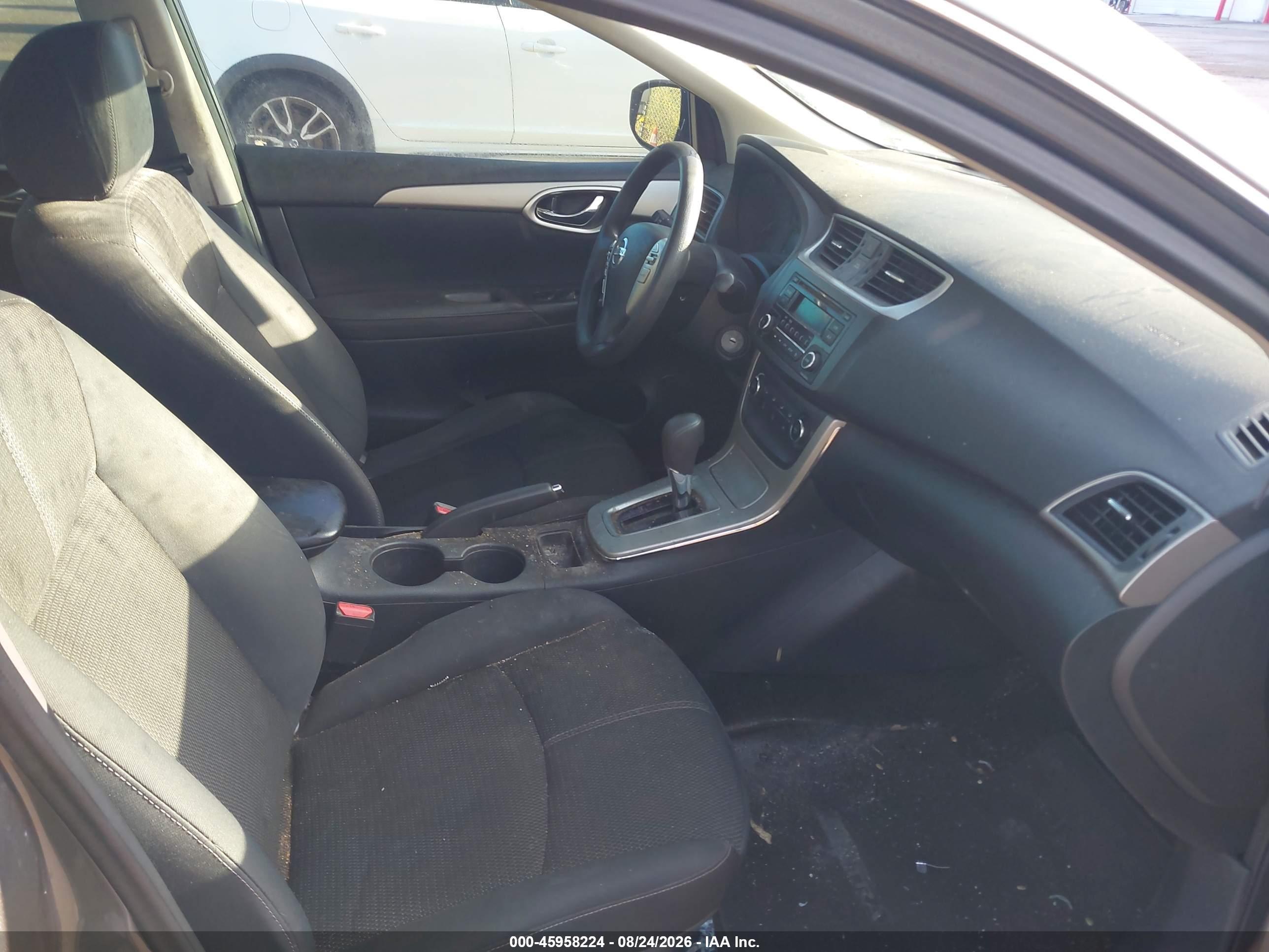 2015 Nissan Sentra S Серый vin: 3N1AB7AP3FY310146