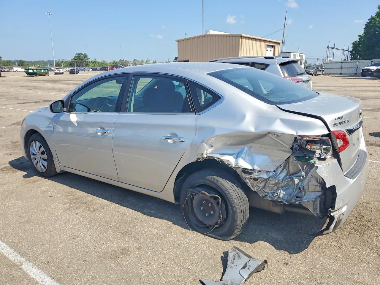 2015 Nissan Sentra S Серебряный vin: 3N1AB7AP3FY329036