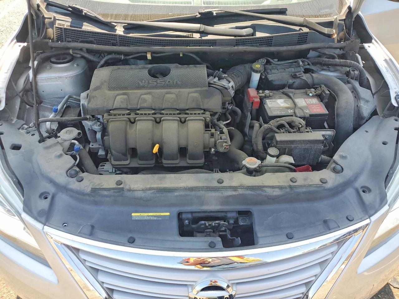 2015 Nissan Sentra S Серебряный vin: 3N1AB7AP3FY329036