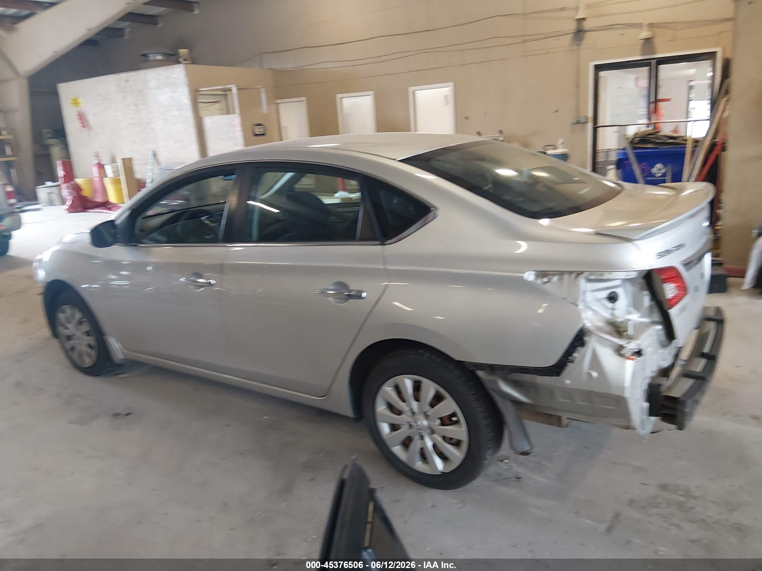 2015 Nissan Sentra S Silver vin: 3N1AB7AP3FY333054