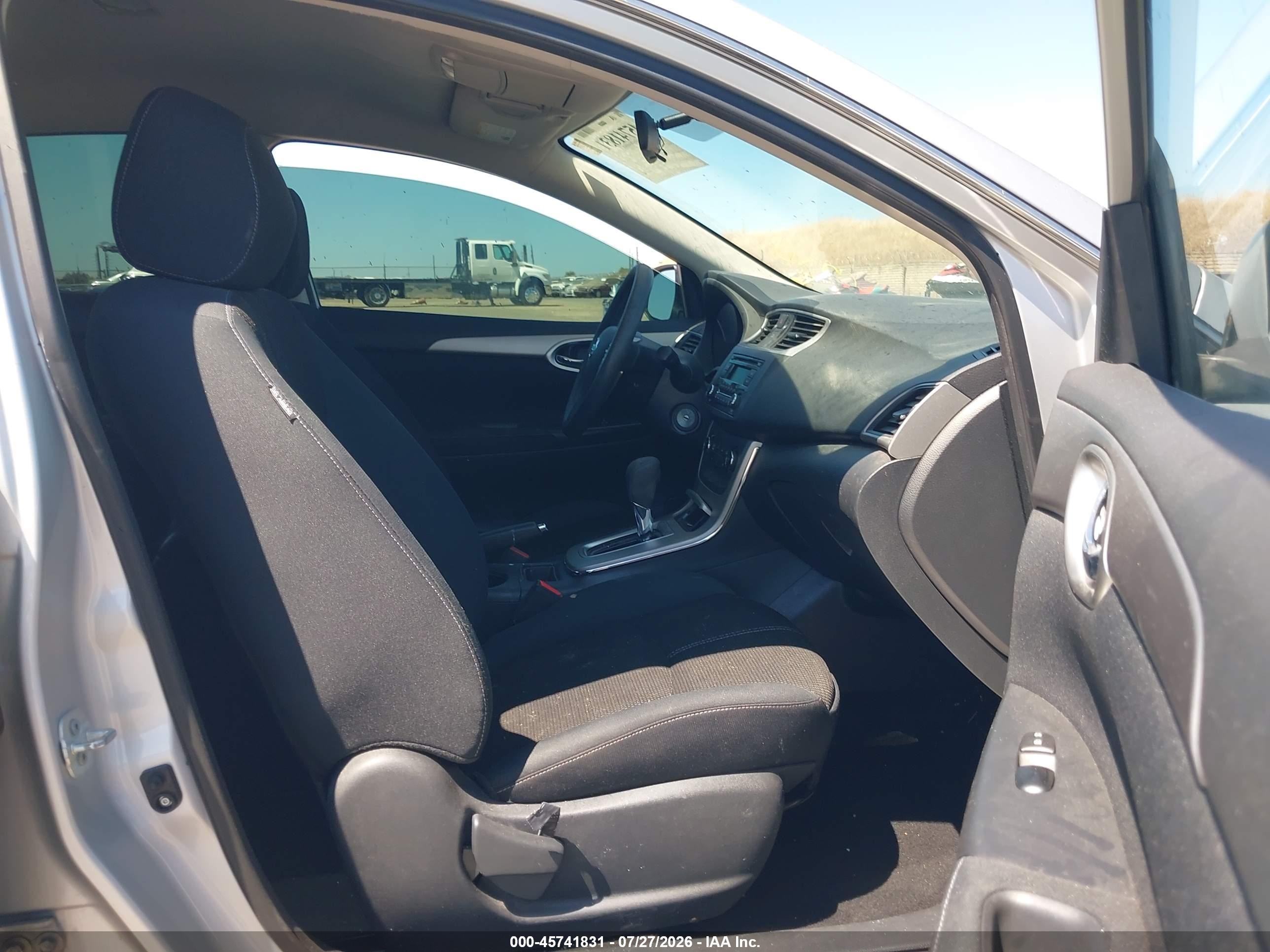 2015 Nissan Sentra S Серый vin: 3N1AB7AP3FY333409