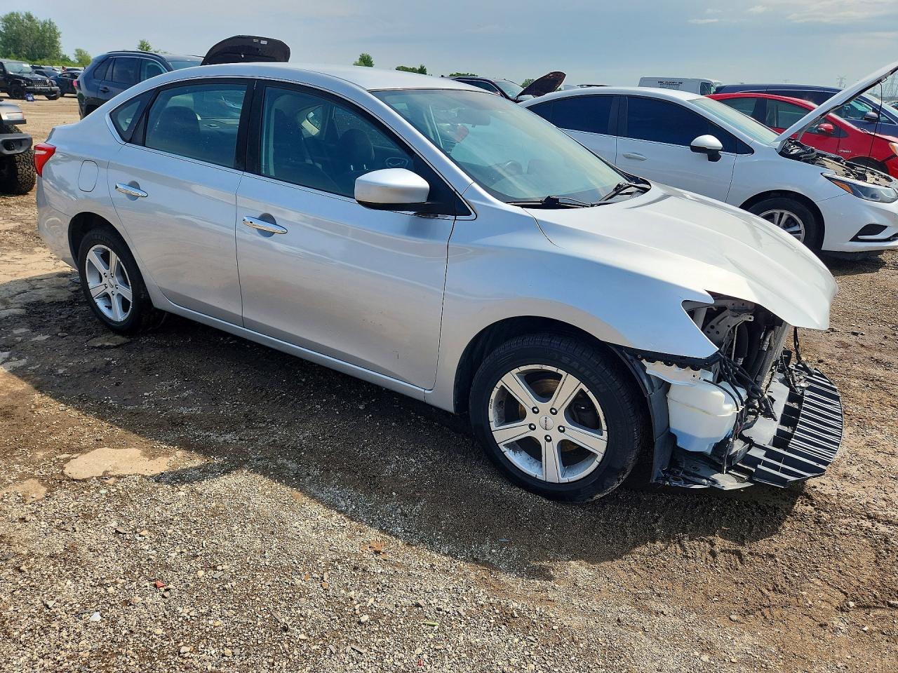 2017 Nissan Sentra Sv Серебряный vin: 3N1AB7AP3HL657735