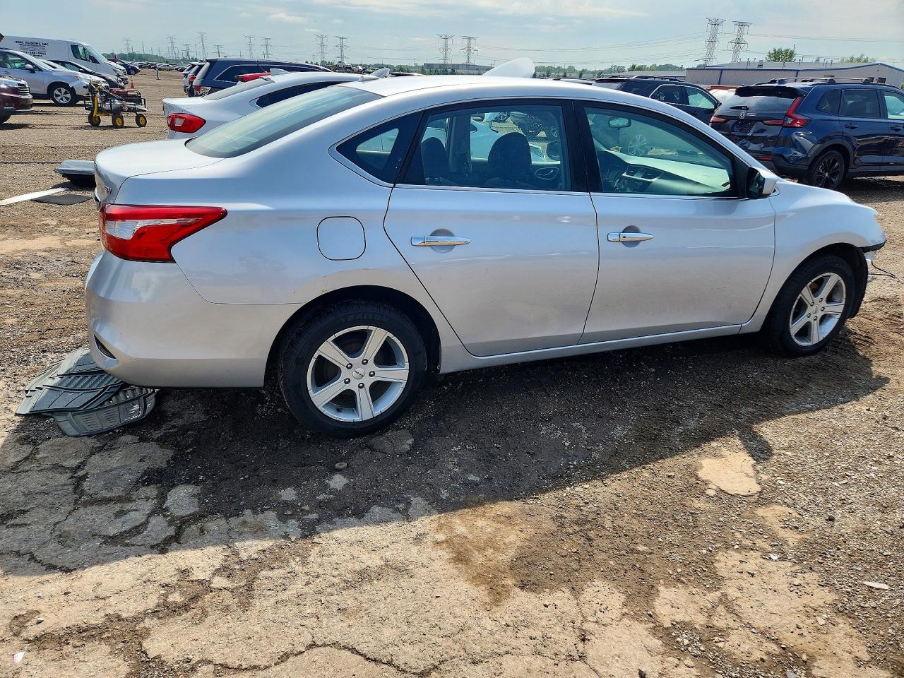 2017 Nissan Sentra Sv Серебряный vin: 3N1AB7AP3HL657735
