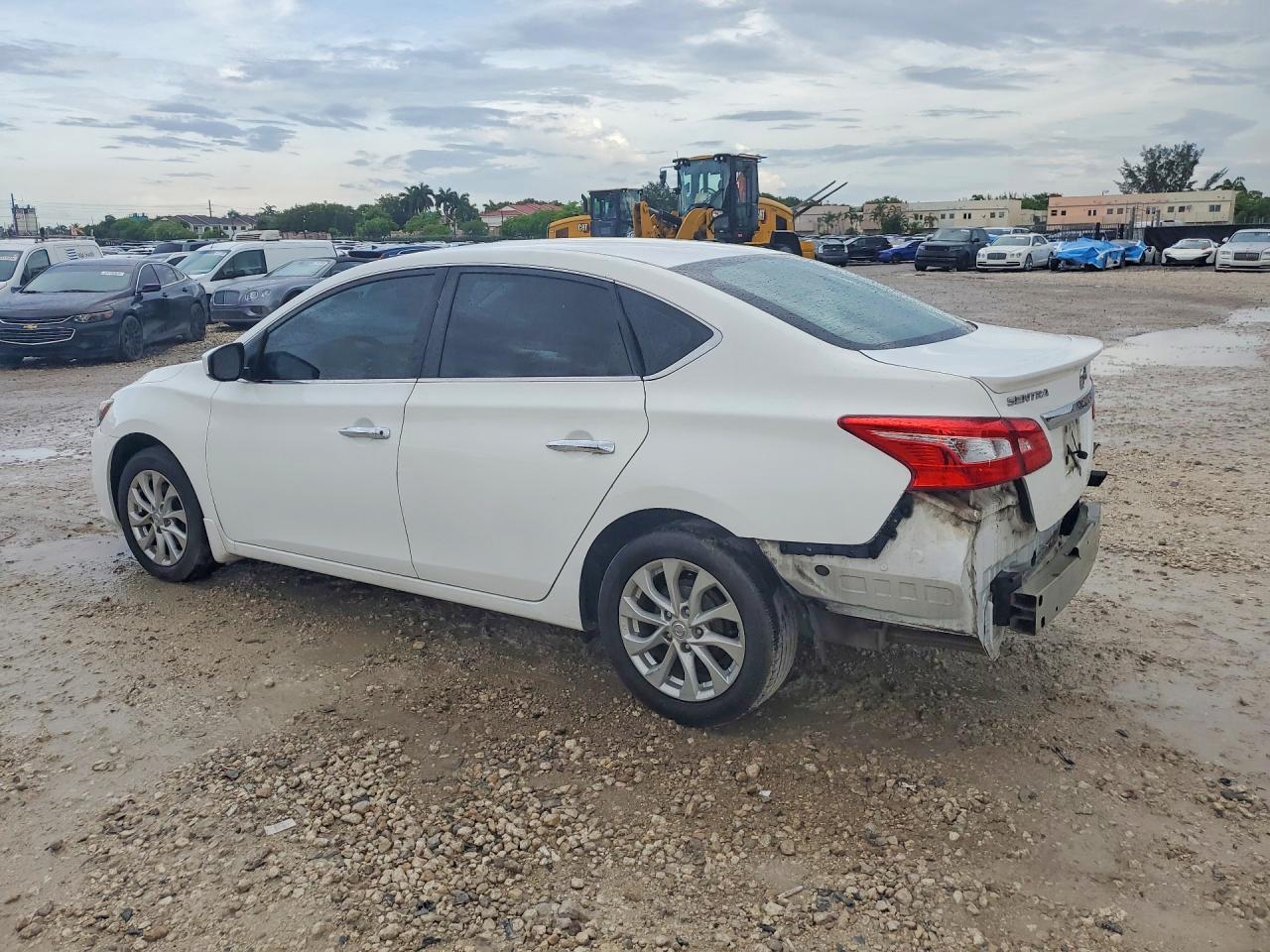 2017 Nissan Sentra S White vin: 3N1AB7AP3HY256320
