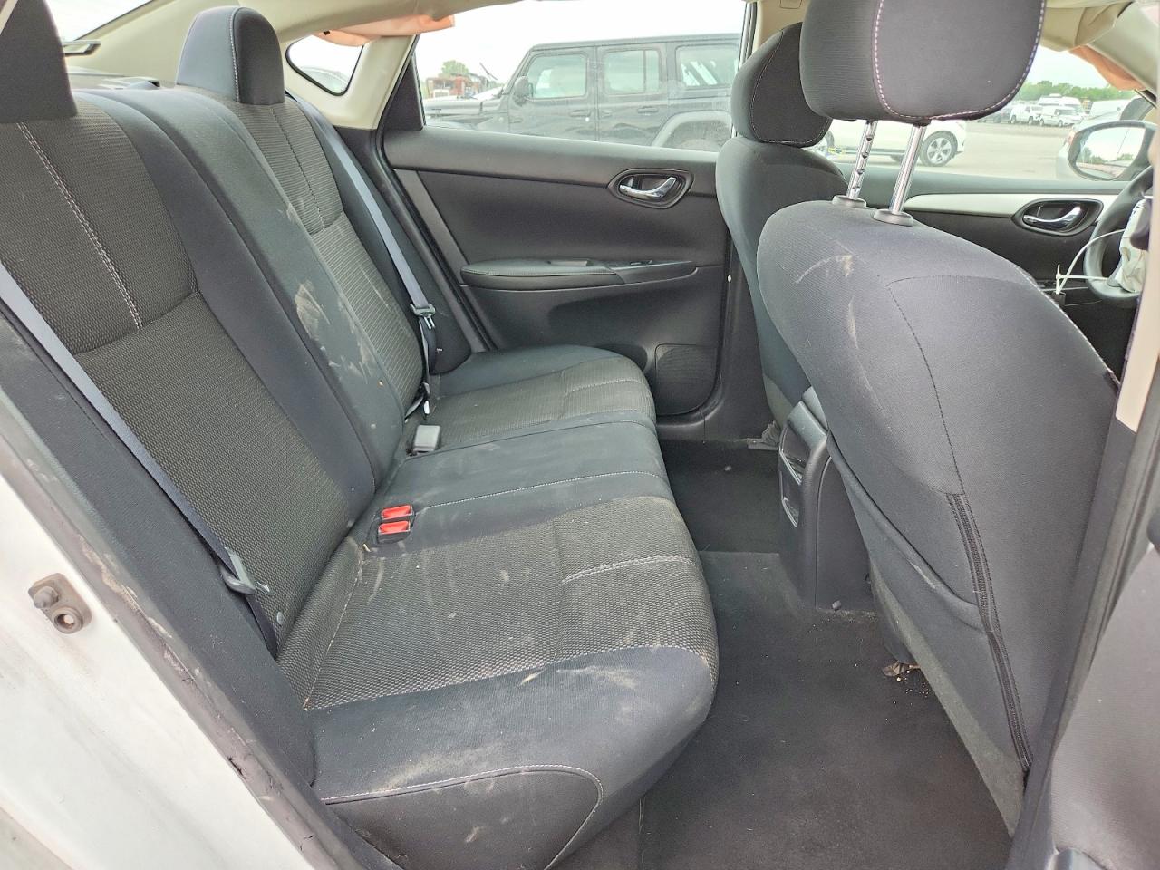 2017 Nissan Sentra S White vin: 3N1AB7AP3HY265616