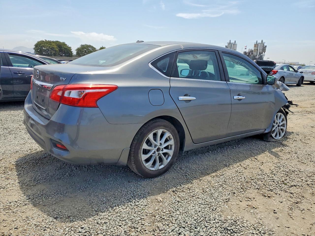 2018 Nissan Sentra Sv Gray vin: 3N1AB7AP3JY207513
