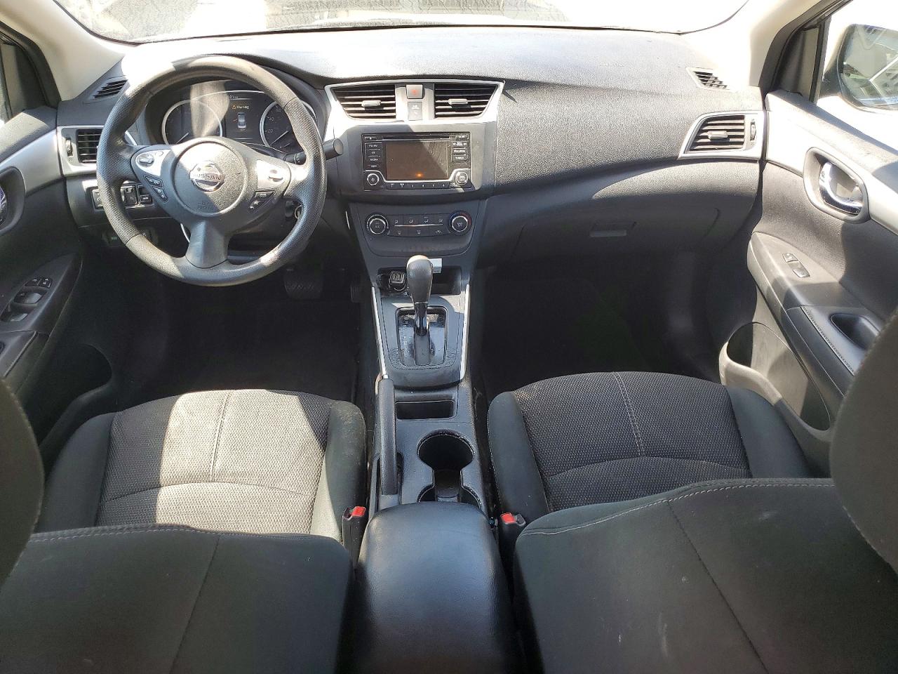2018 Nissan Sentra S Серый vin: 3N1AB7AP3JY301438
