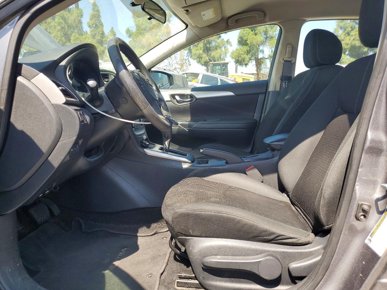 2018 Nissan Sentra S Серый vin: 3N1AB7AP3JY301438