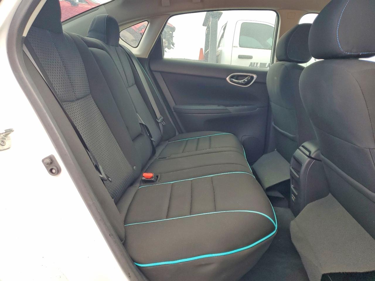 2018 Nissan Sentra Sr Белый vin: 3N1AB7AP3JY339431