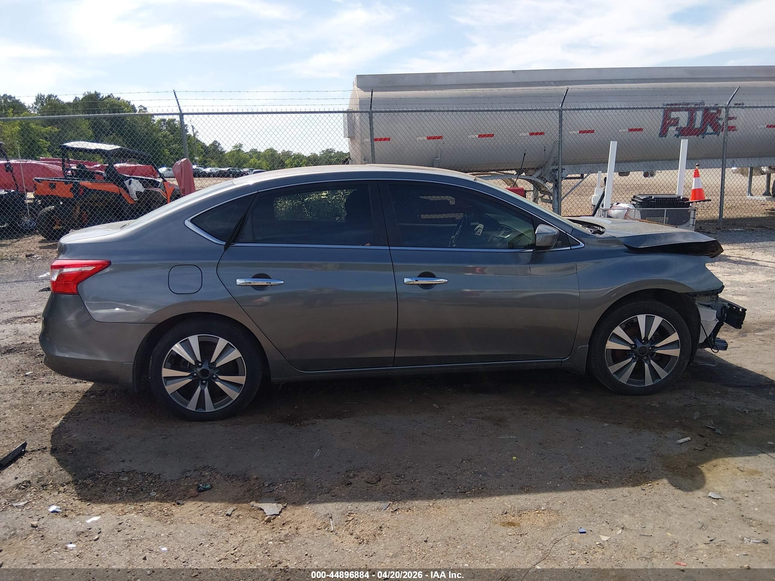 2019 Nissan Sentra Sv Gray vin: 3N1AB7AP3KY258088