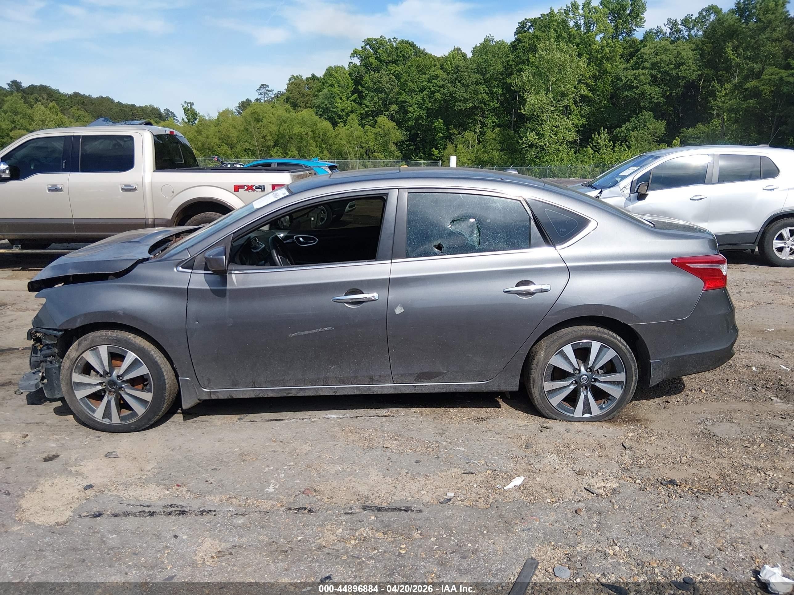 2019 Nissan Sentra Sv Gray vin: 3N1AB7AP3KY258088