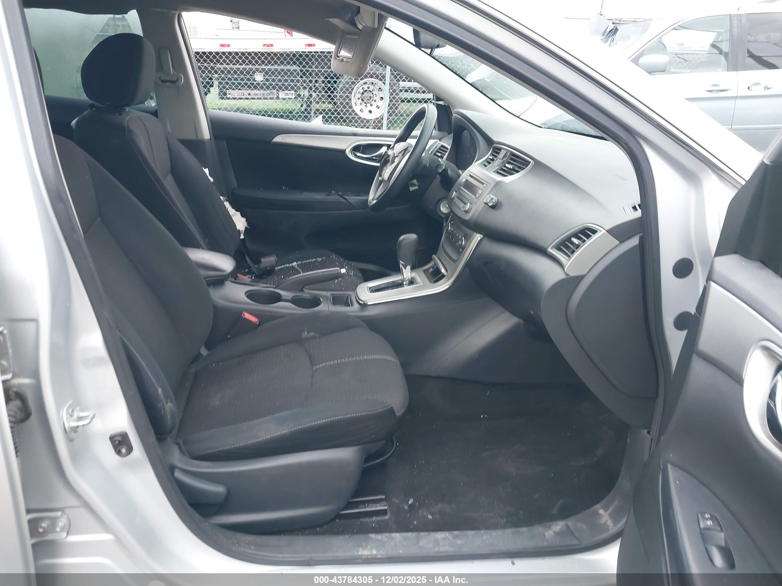 2014 Nissan Sentra S Silver vin: 3N1AB7AP4EY202701