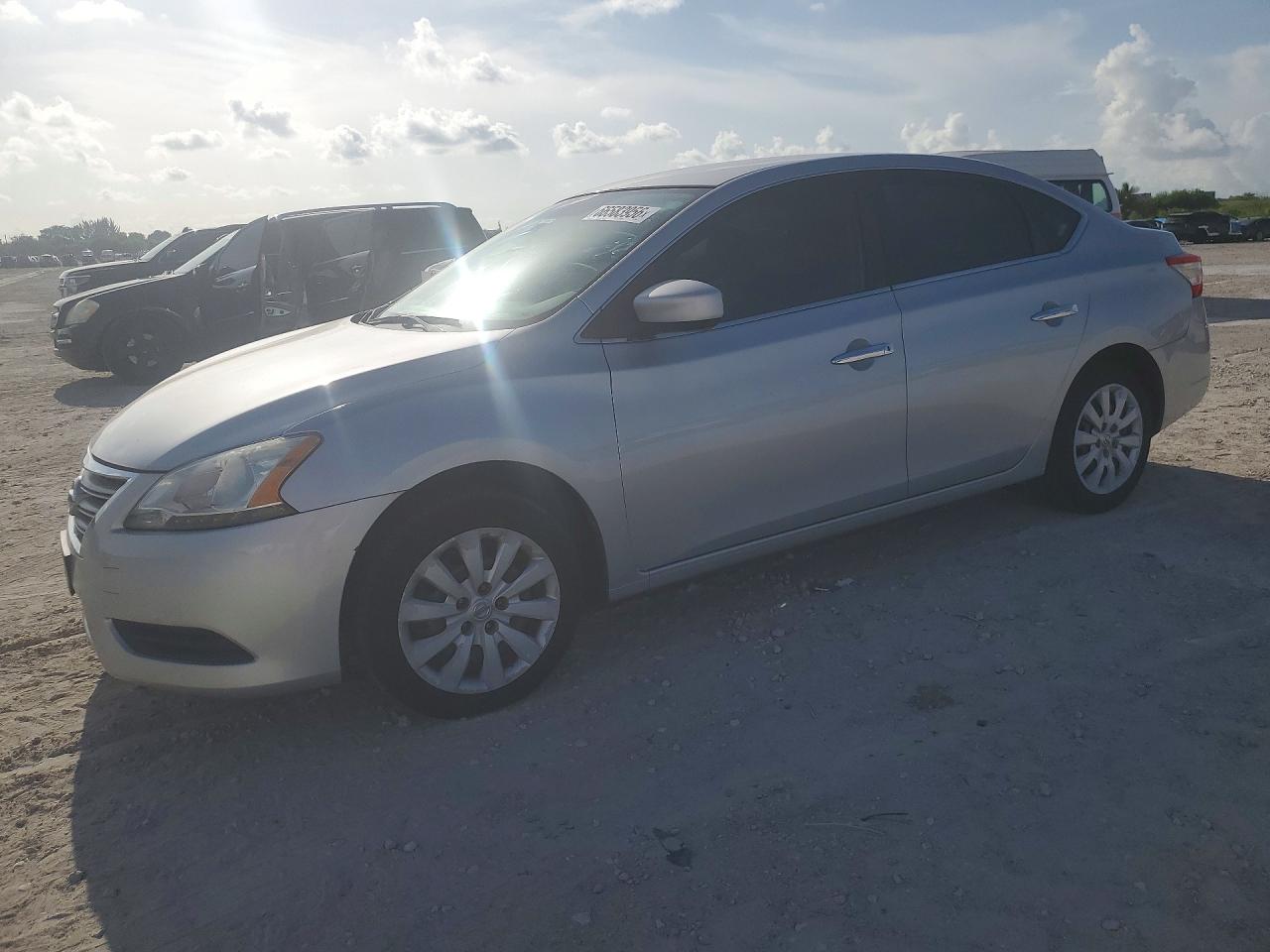 2014 Nissan Sentra Sv Серебряный vin: 3N1AB7AP4EY204447