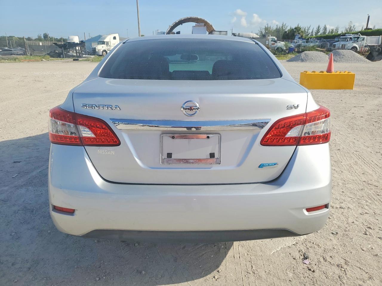 2014 Nissan Sentra Sv Серебряный vin: 3N1AB7AP4EY204447