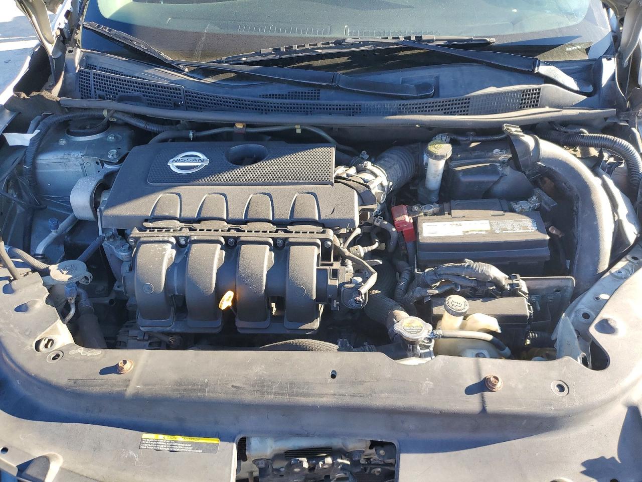 2014 Nissan Sentra Silver vin: 3N1AB7AP4EY233379
