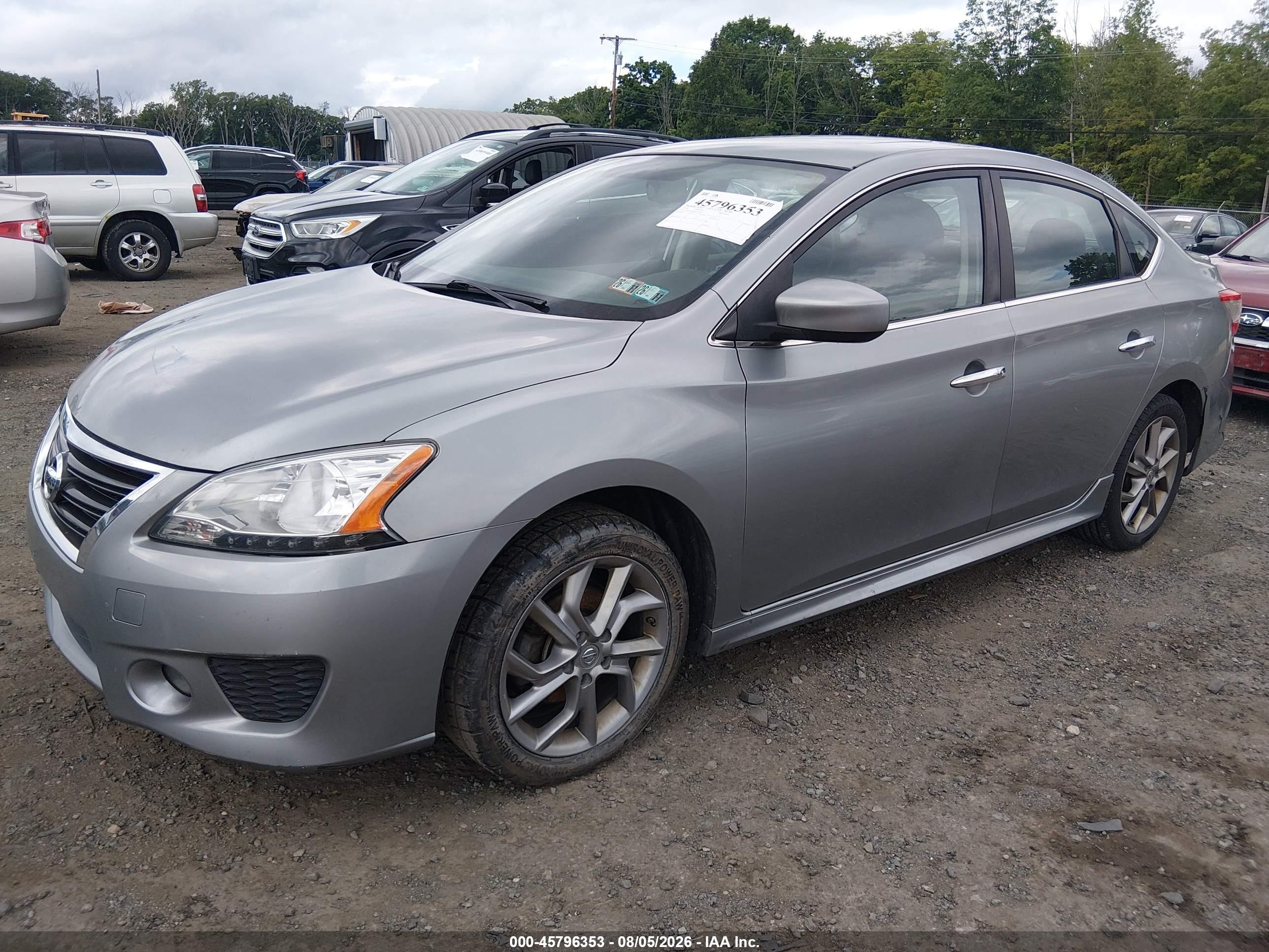 2014 Nissan Sentra Sr Серебряный vin: 3N1AB7AP4EY236654