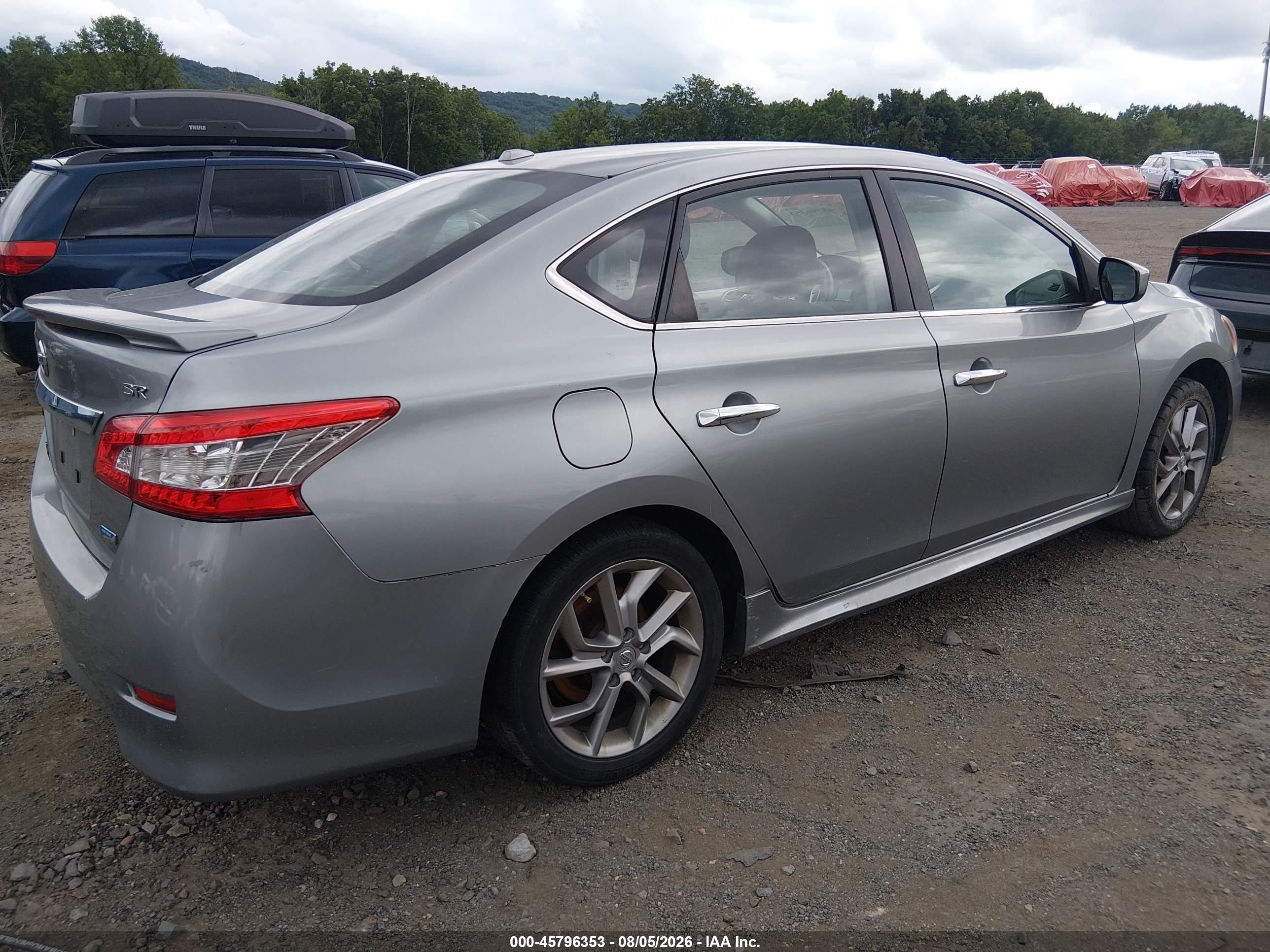 2014 Nissan Sentra Sr Серебряный vin: 3N1AB7AP4EY236654