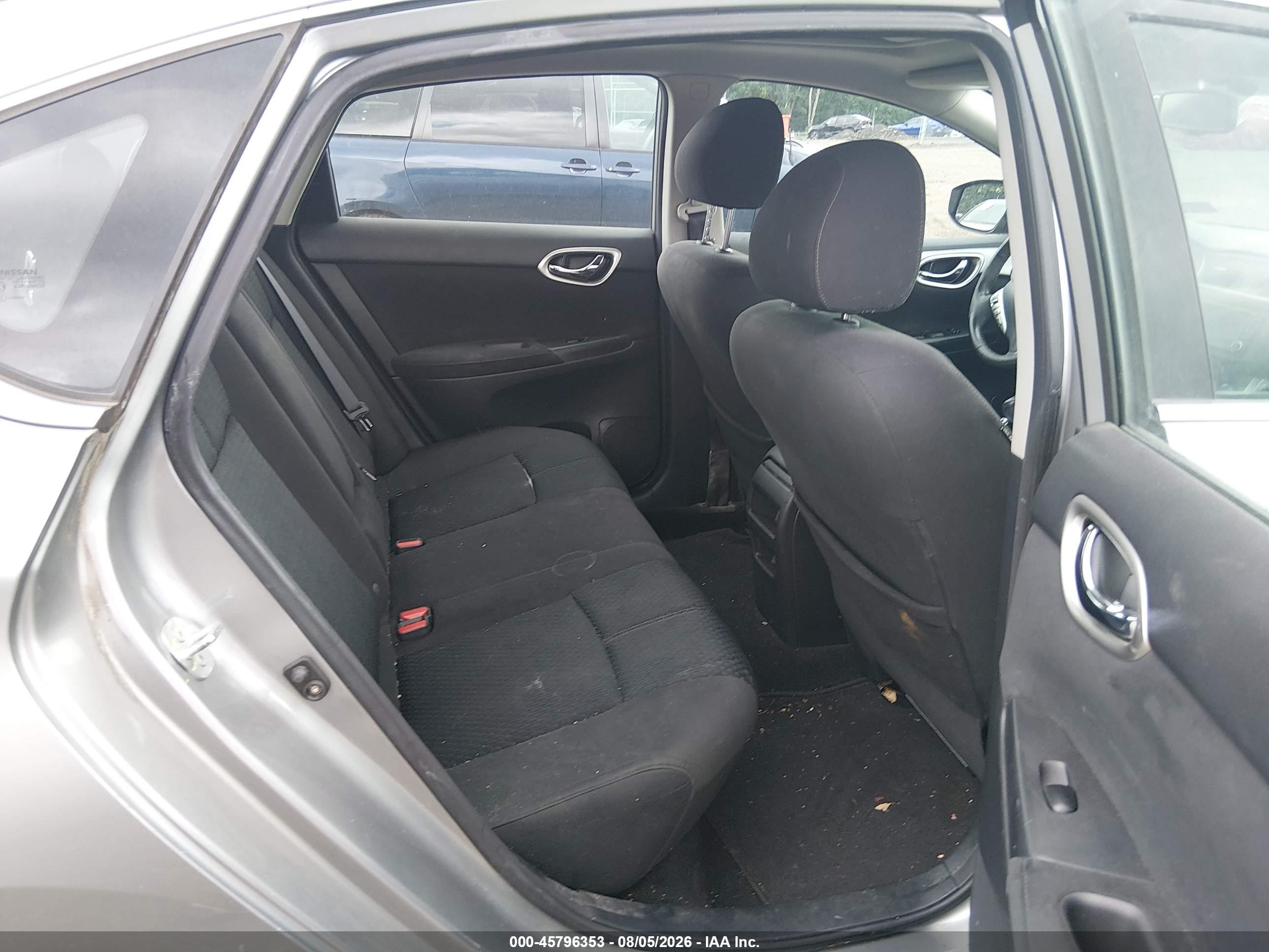 2014 Nissan Sentra Sr Серебряный vin: 3N1AB7AP4EY236654