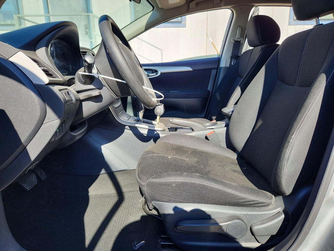 2014 Nissan Sentra Fe+ S Серебряный vin: 3N1AB7AP4EY244026