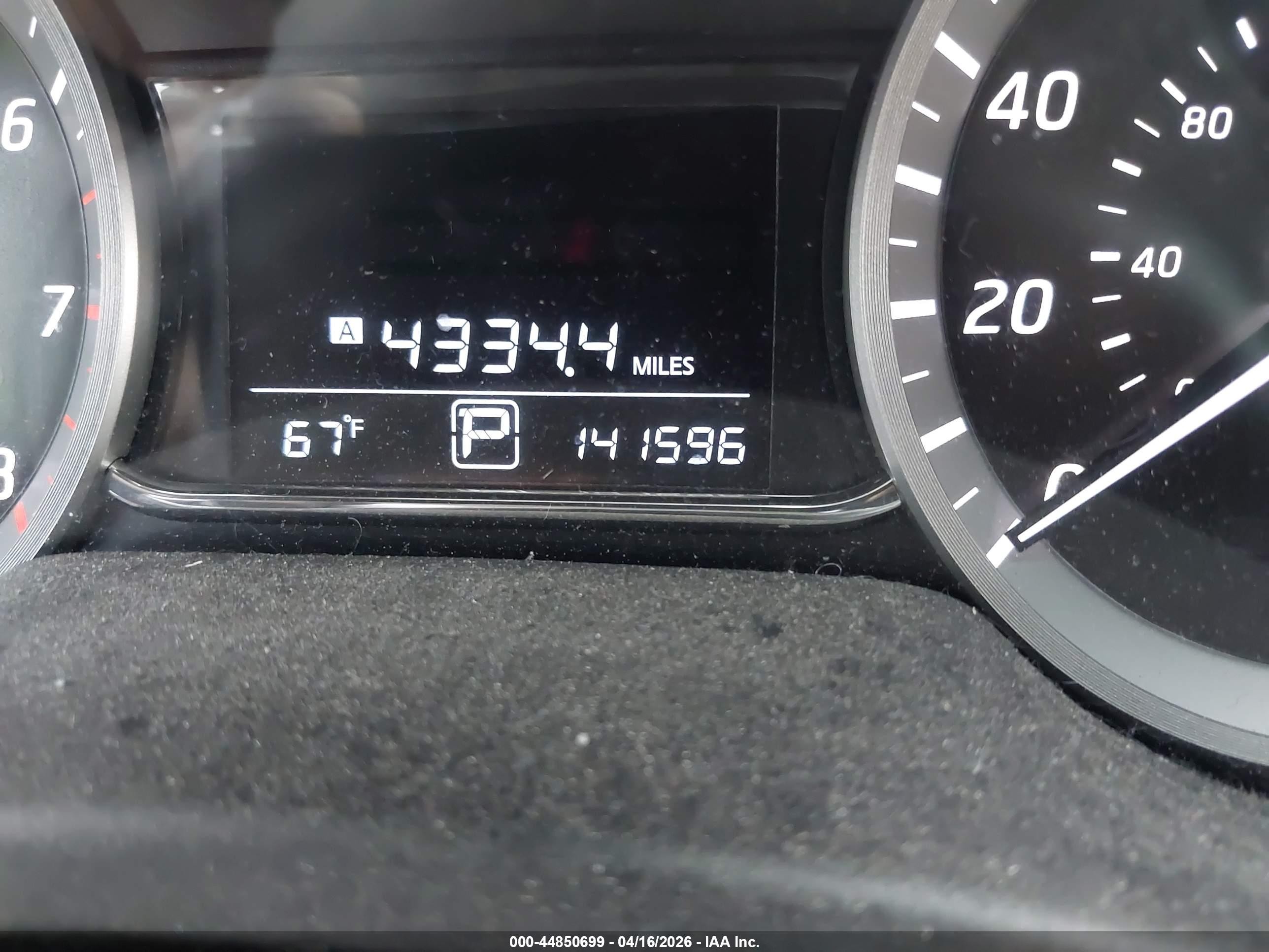 2014 Nissan Sentra Sr Silver vin: 3N1AB7AP4EY247444