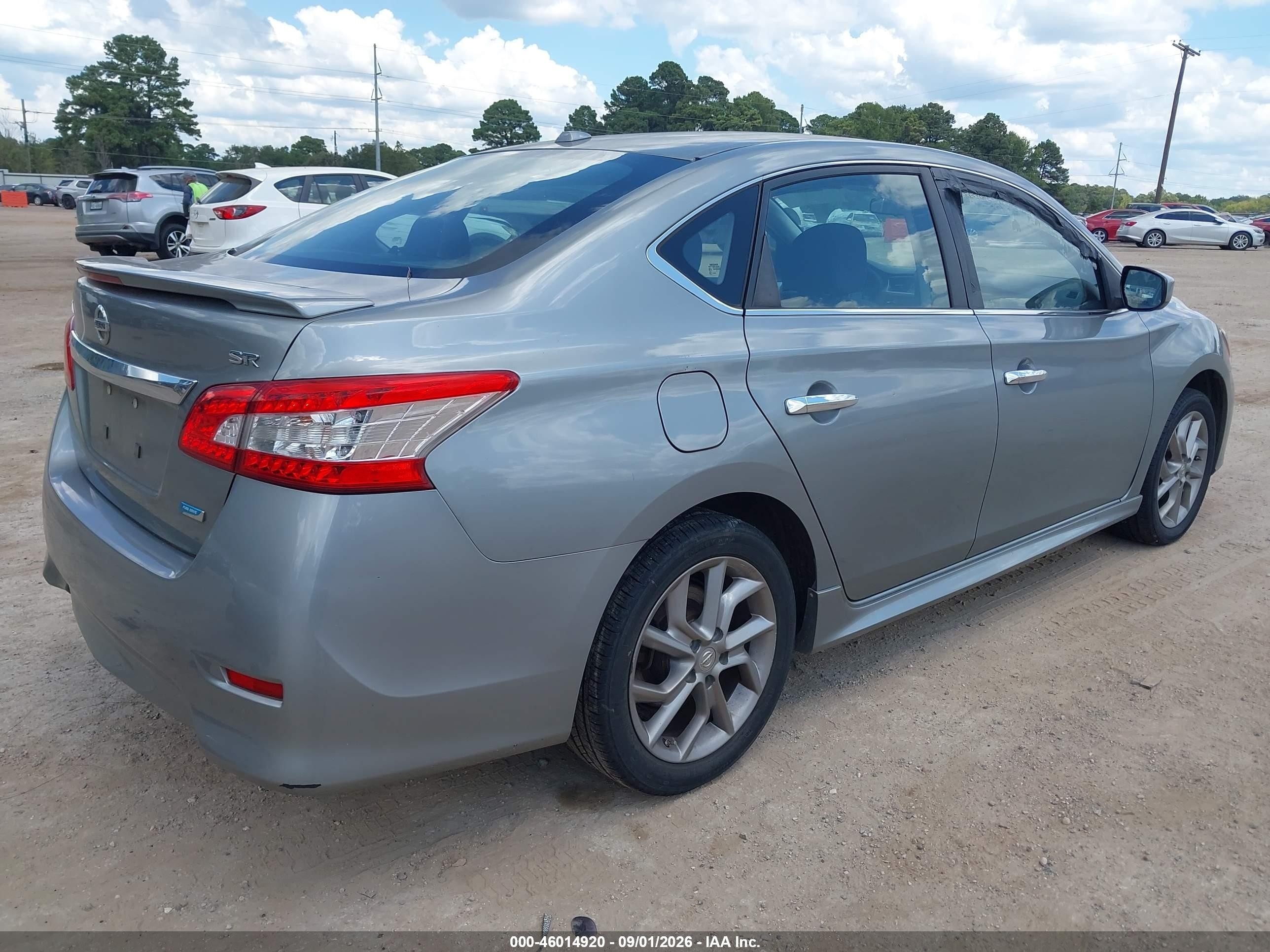 2014 Nissan Sentra Sr Silver vin: 3N1AB7AP4EY292805