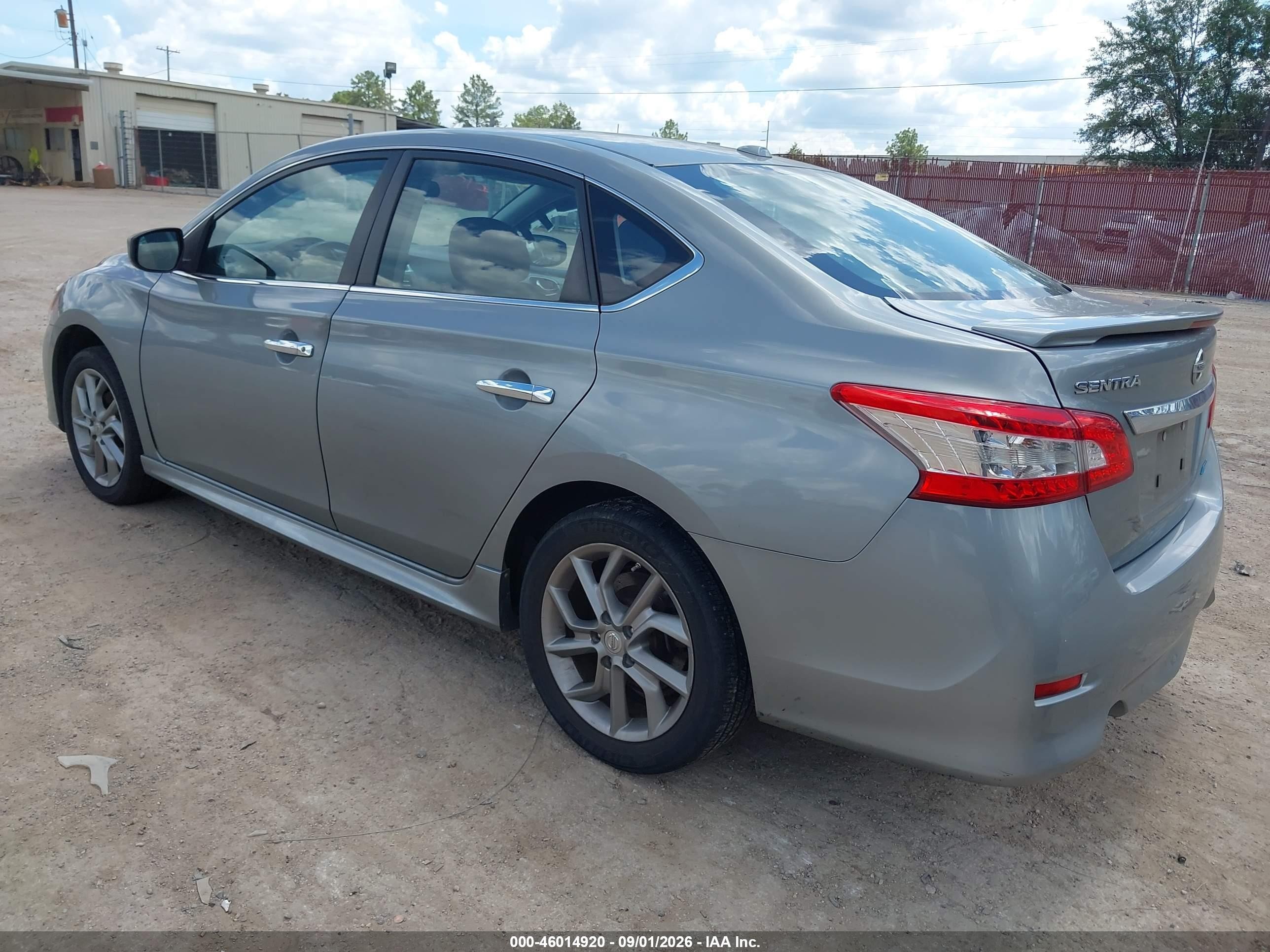 2014 Nissan Sentra Sr Silver vin: 3N1AB7AP4EY292805
