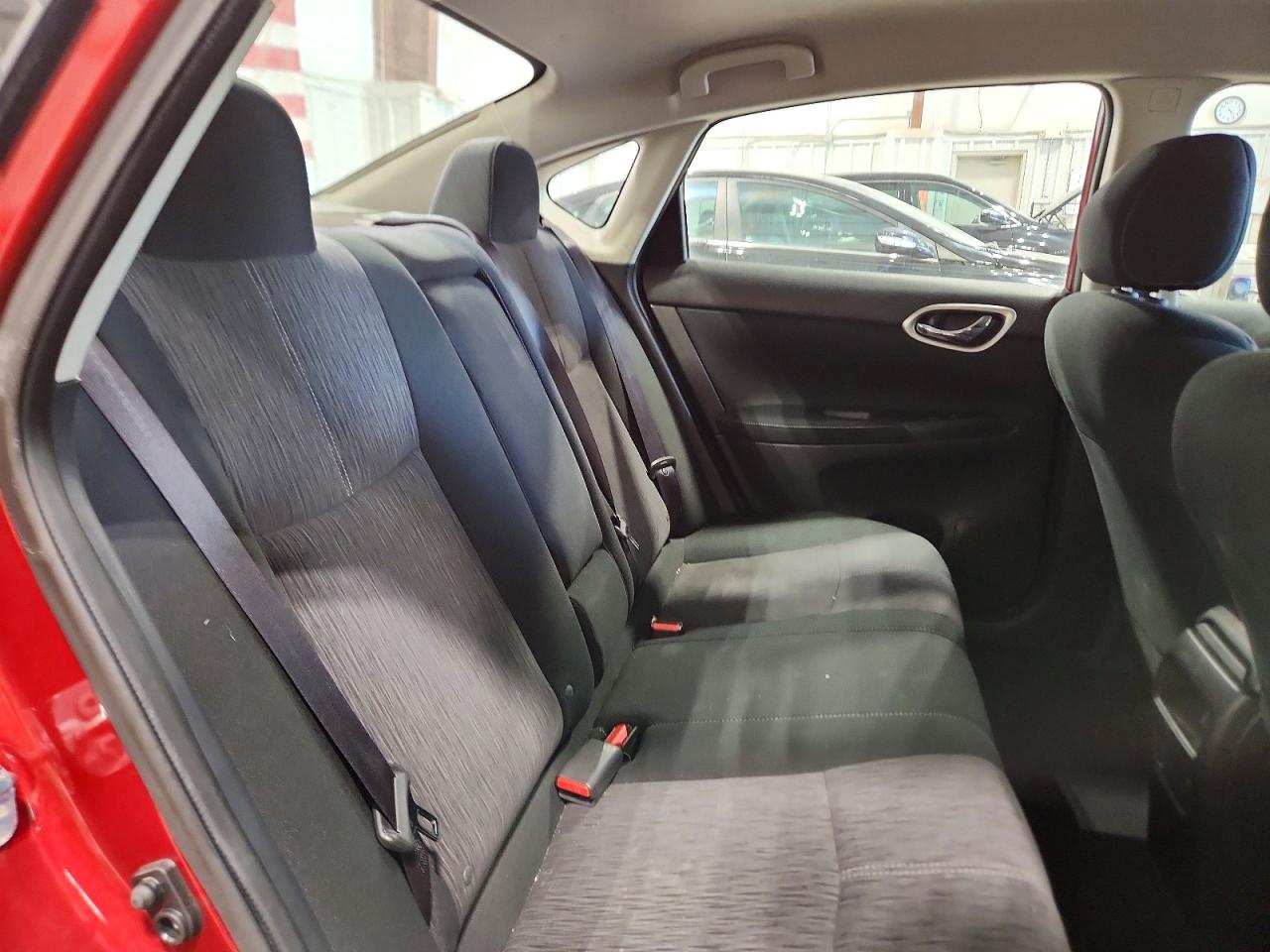 2015 Nissan Sentra Sv Red vin: 3N1AB7AP4FL643100