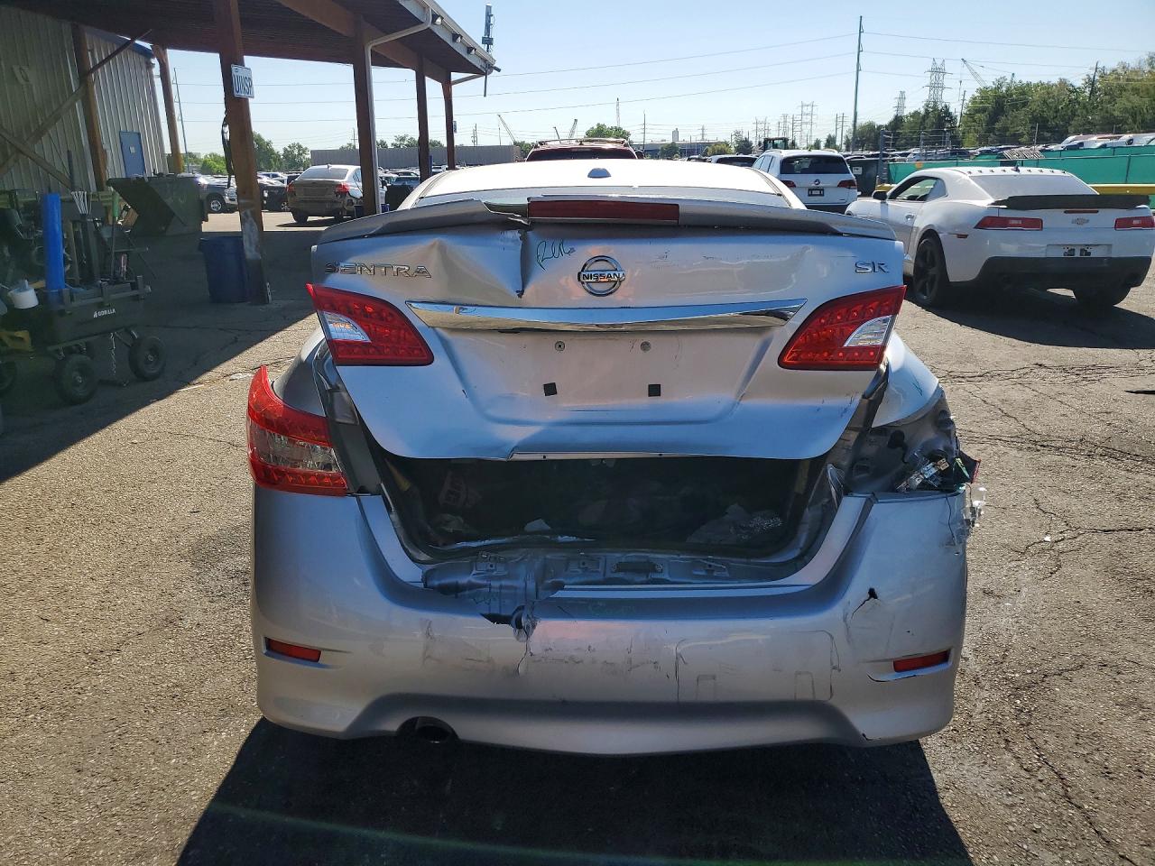 2015 Nissan Sentra Sr Silver vin: 3N1AB7AP4FY232265
