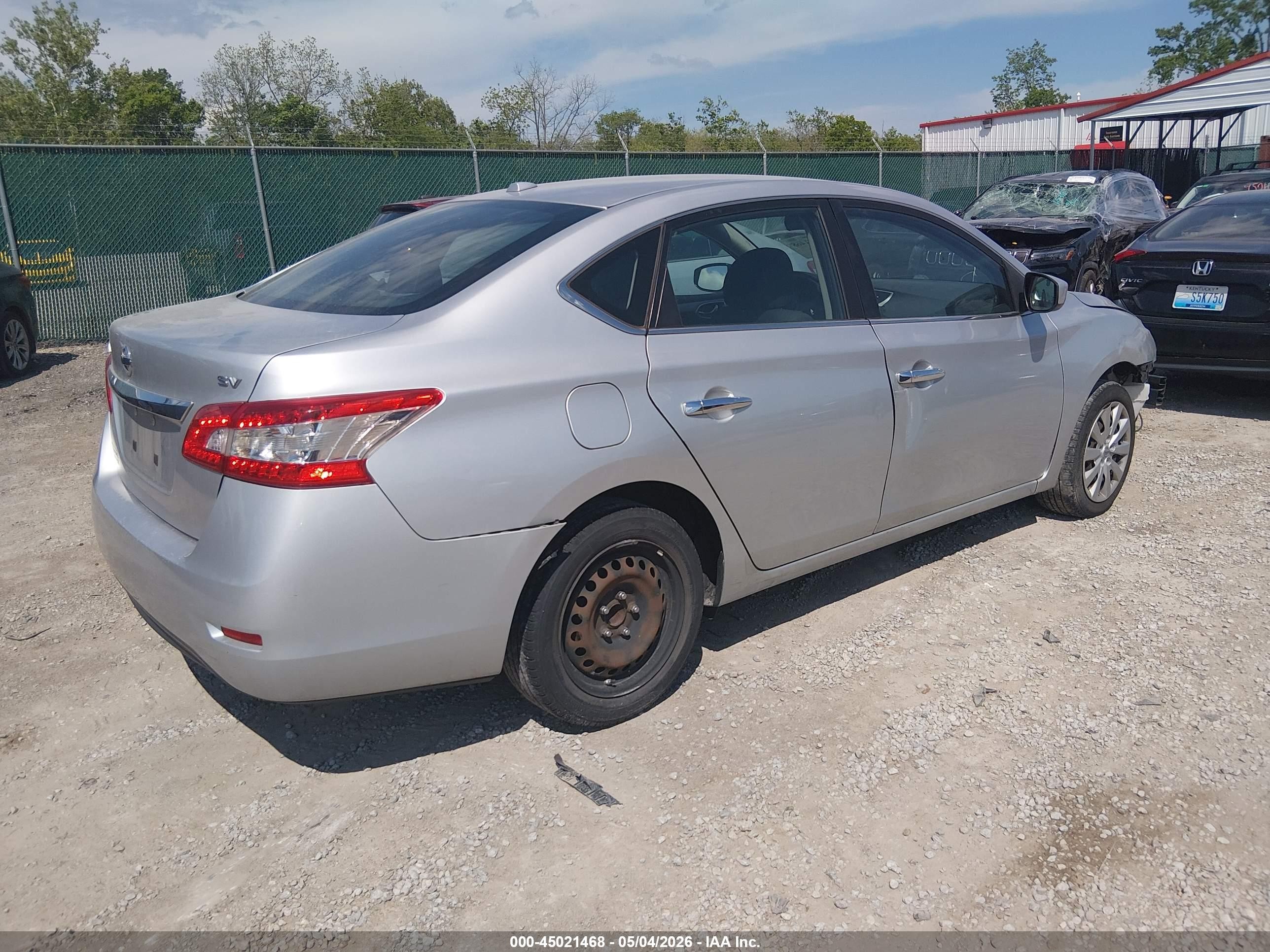 2015 Nissan Sentra Fe+ S/s/sl/sr/sv Серебряный vin: 3N1AB7AP4FY251348