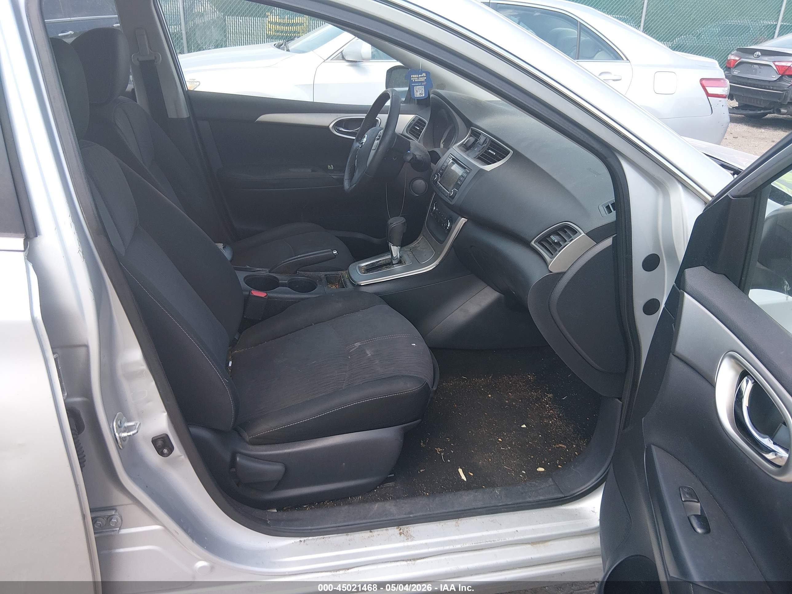 2015 Nissan Sentra Fe+ S/s/sl/sr/sv Серебряный vin: 3N1AB7AP4FY251348