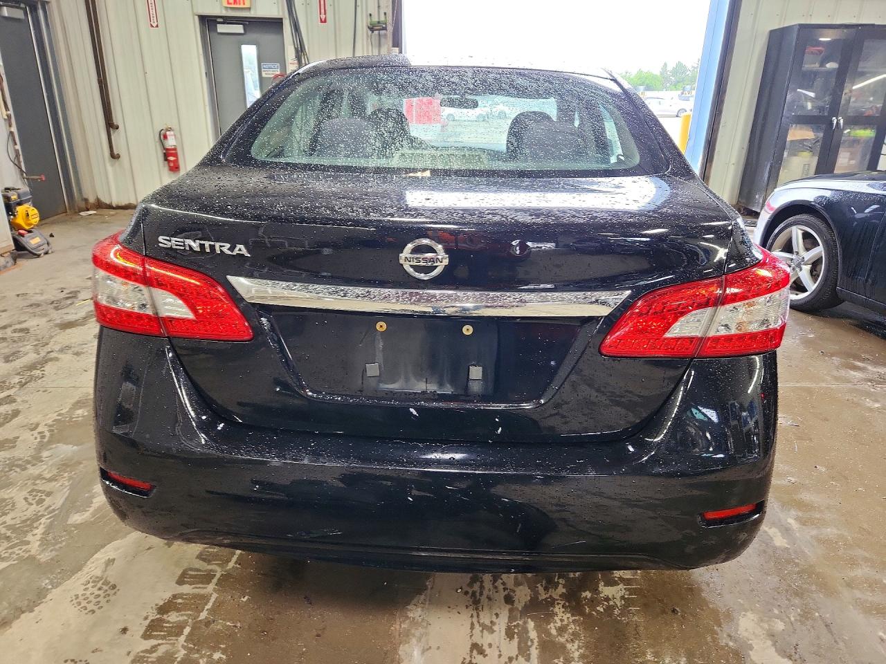 2015 Nissan Sentra S Черный vin: 3N1AB7AP4FY282468
