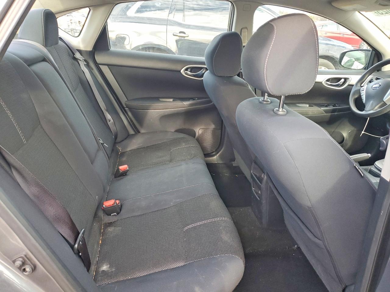 2015 Nissan Sentra S Серый vin: 3N1AB7AP4FY288576
