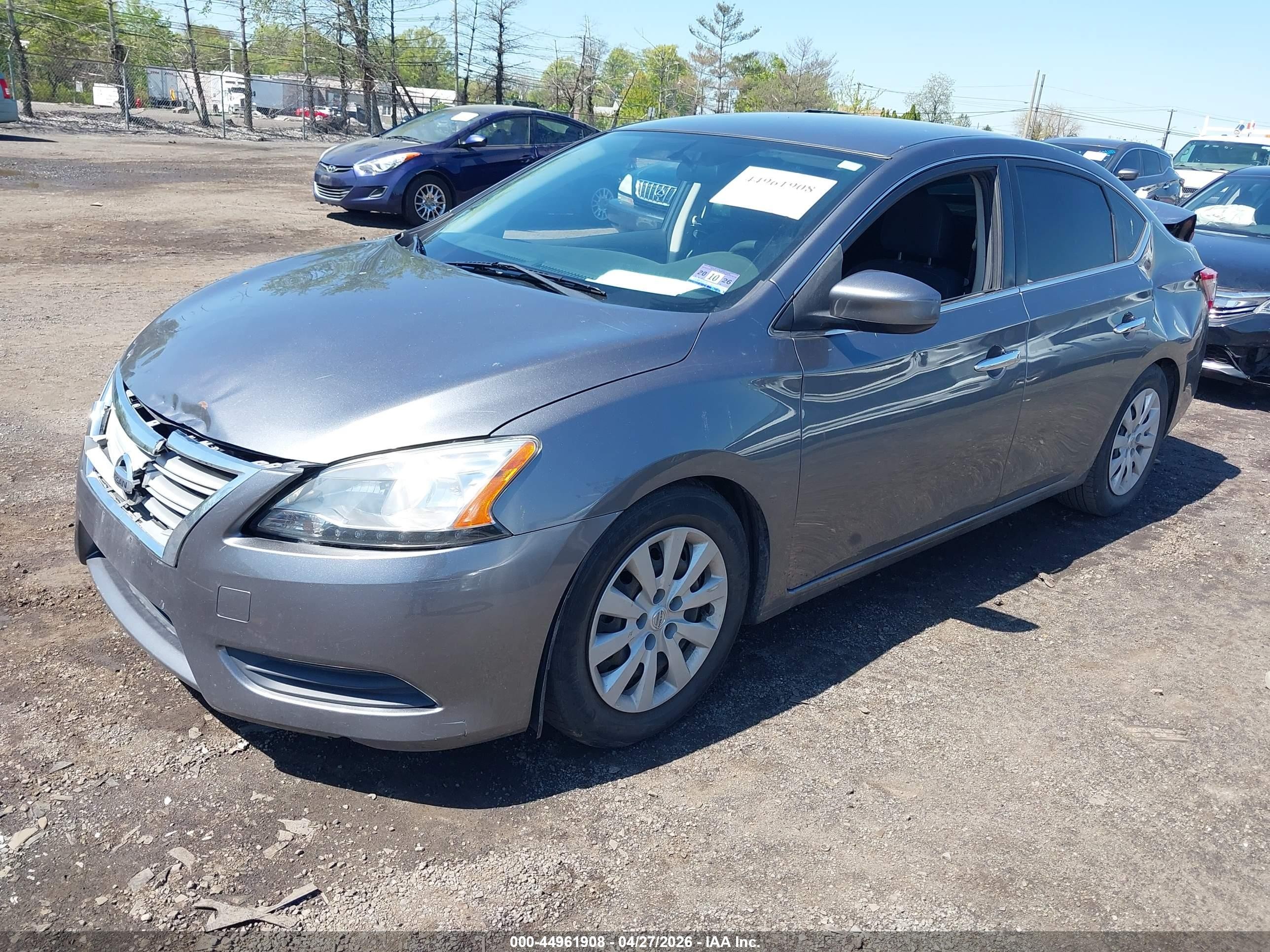 2015 Nissan Sentra S Серый vin: 3N1AB7AP4FY314335