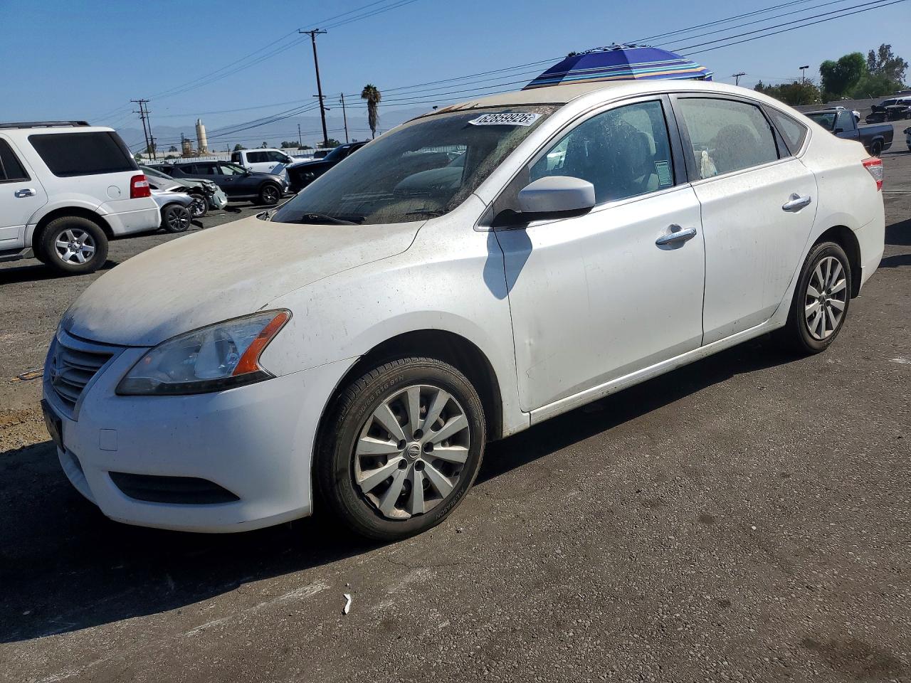 2015 Niss Sentra White vin: 3N1AB7AP4FY316912