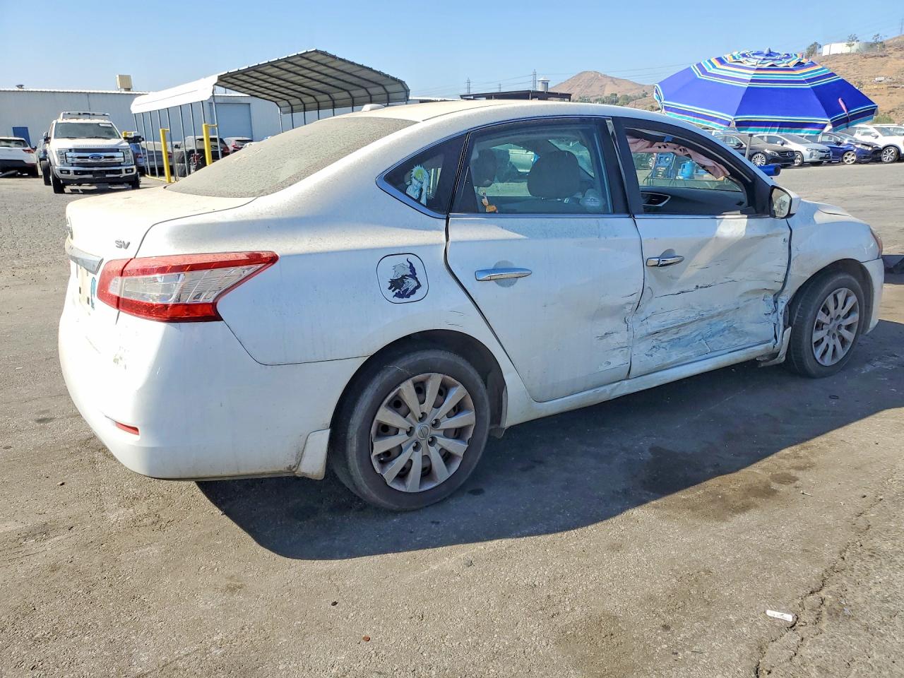 2015 Niss Sentra White vin: 3N1AB7AP4FY316912
