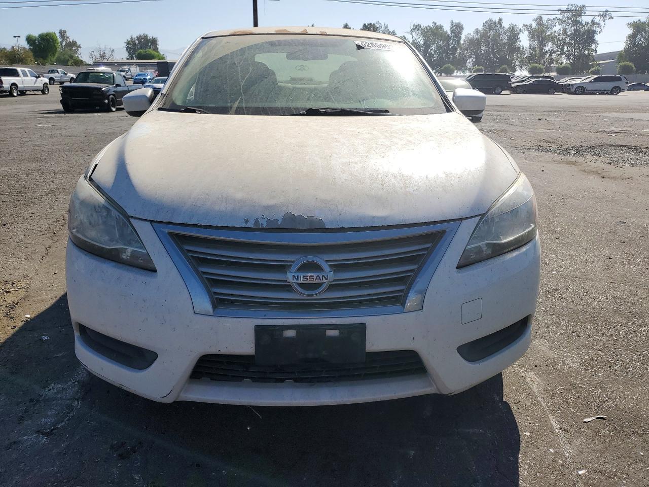 2015 Niss Sentra White vin: 3N1AB7AP4FY316912