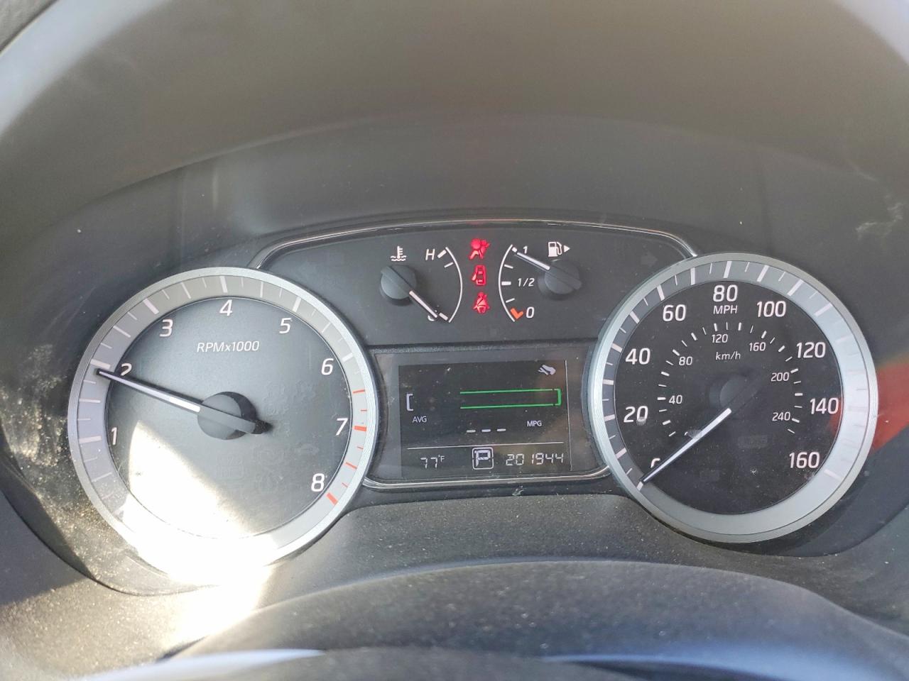 2015 Niss Sentra White vin: 3N1AB7AP4FY316912