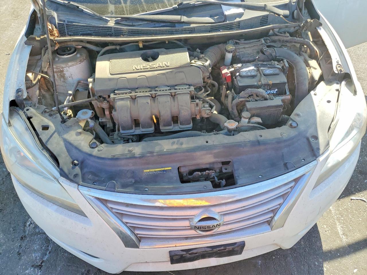 2015 Niss Sentra White vin: 3N1AB7AP4FY316912