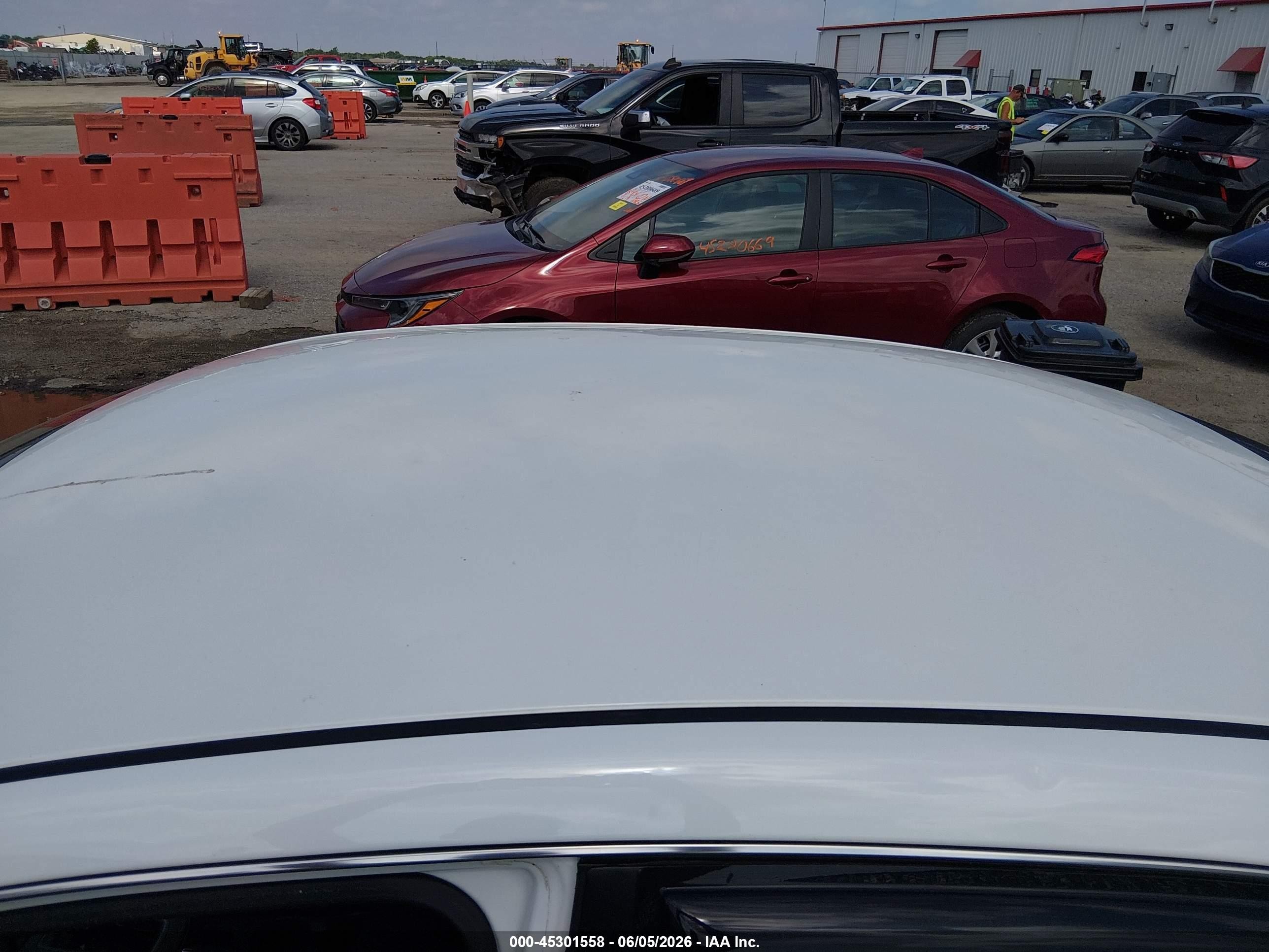 2015 Nissan Sentra Fe+ S Белый vin: 3N1AB7AP4FY355404