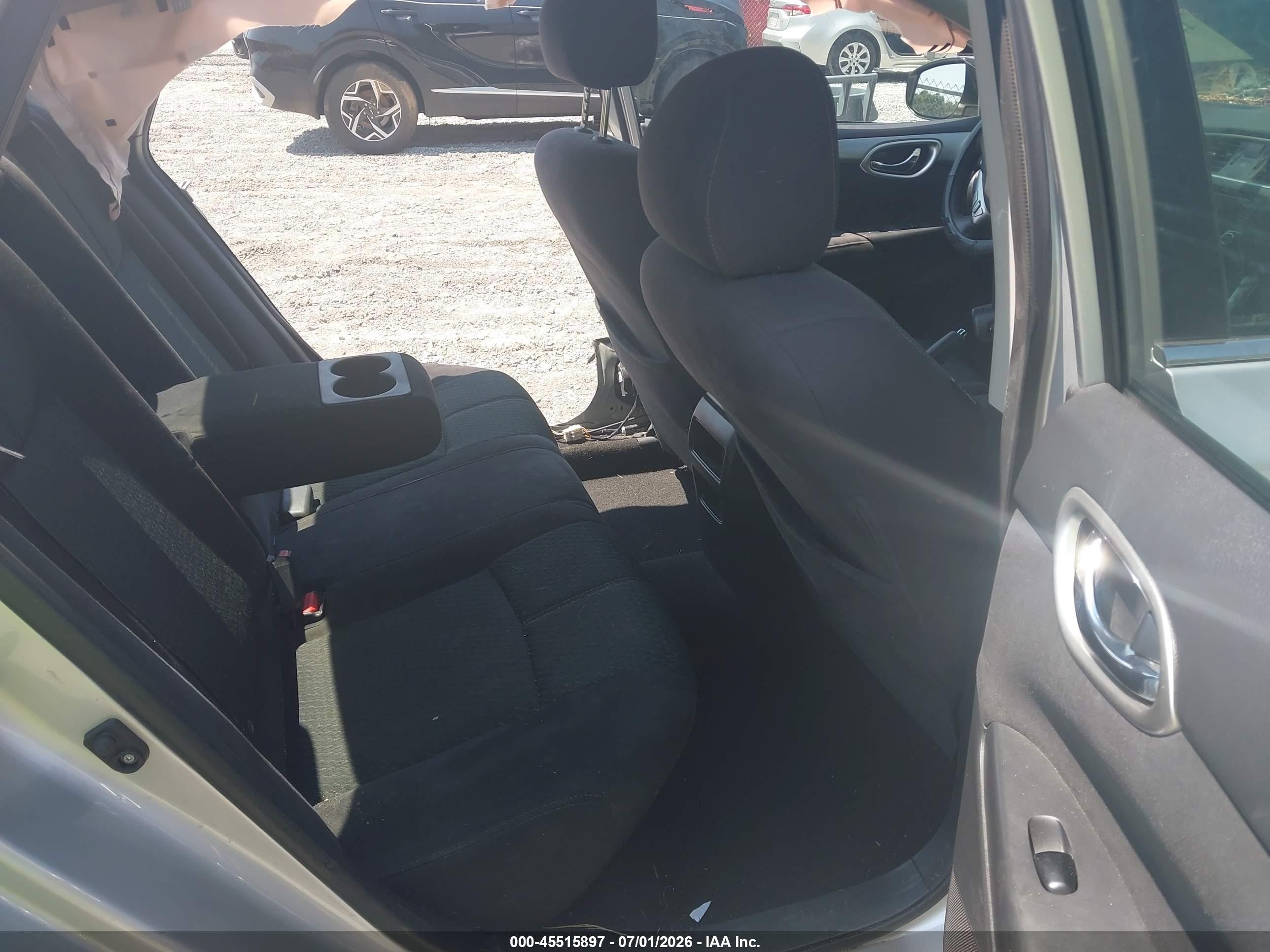 2015 Nissan Sentra Sr Silver vin: 3N1AB7AP4FY361722