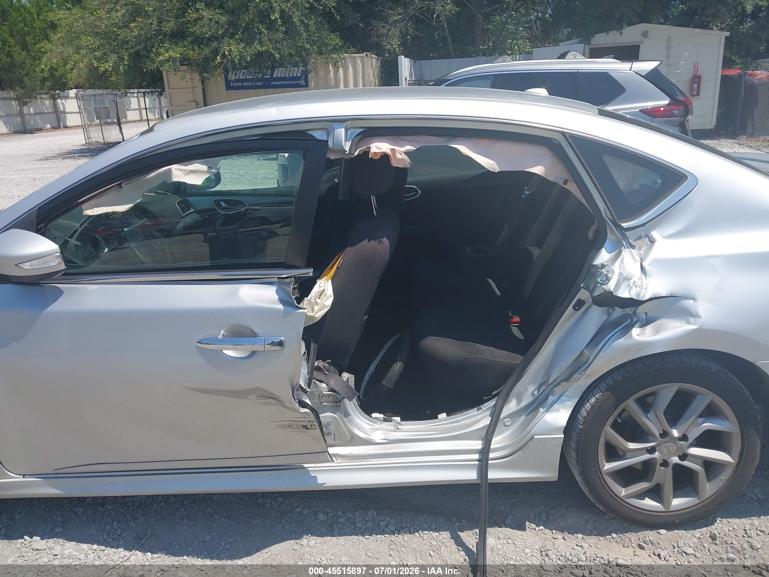 2015 Nissan Sentra Sr Silver vin: 3N1AB7AP4FY361722