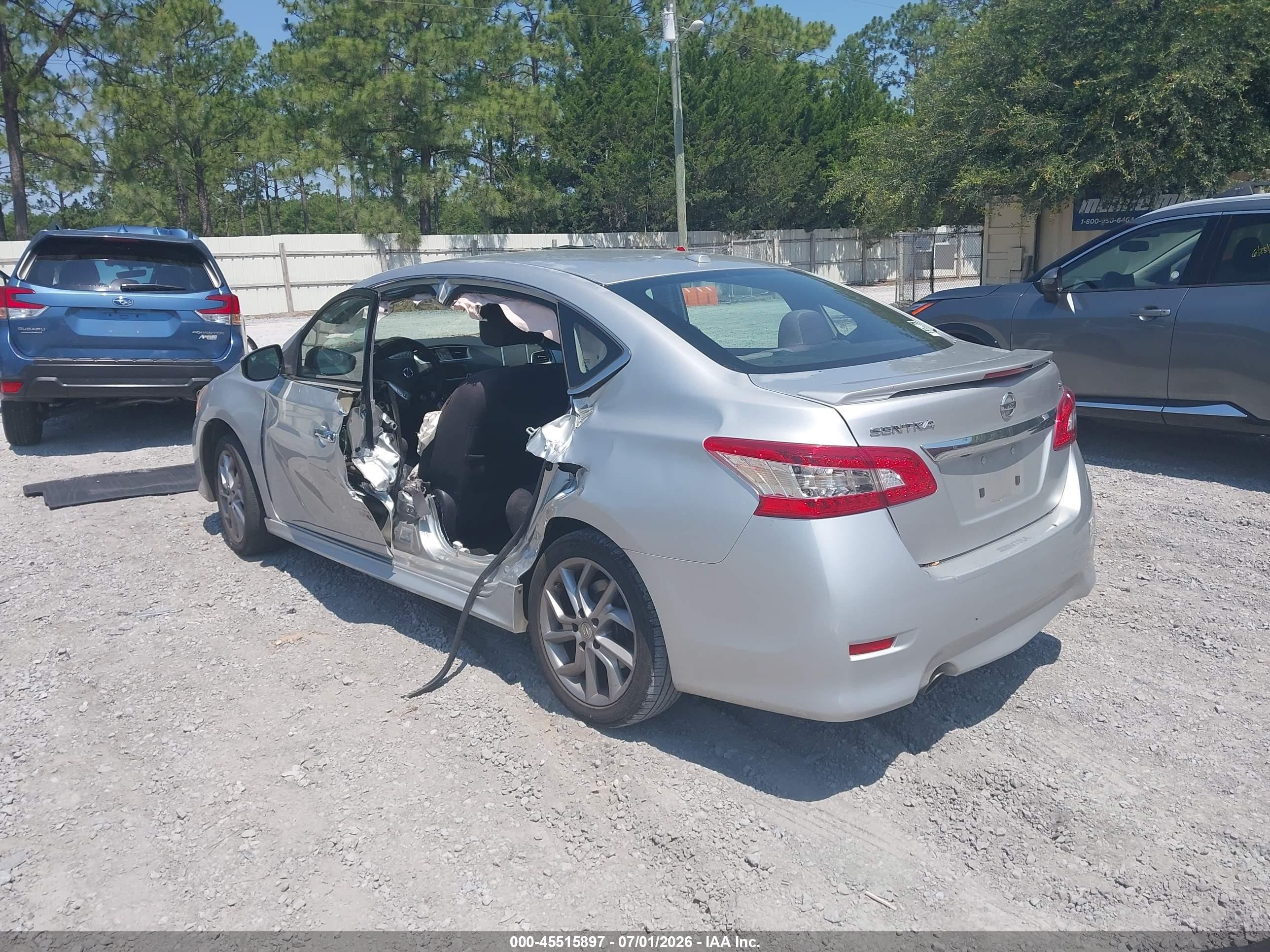 2015 Nissan Sentra Sr Silver vin: 3N1AB7AP4FY361722