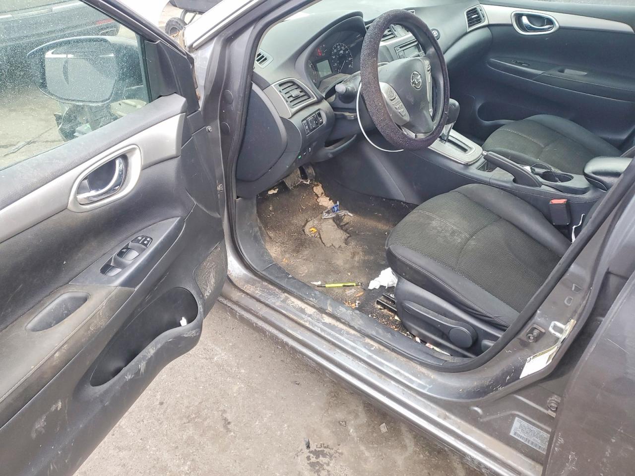 2015 Nissan Sentra S Серый vin: 3N1AB7AP4FY373157